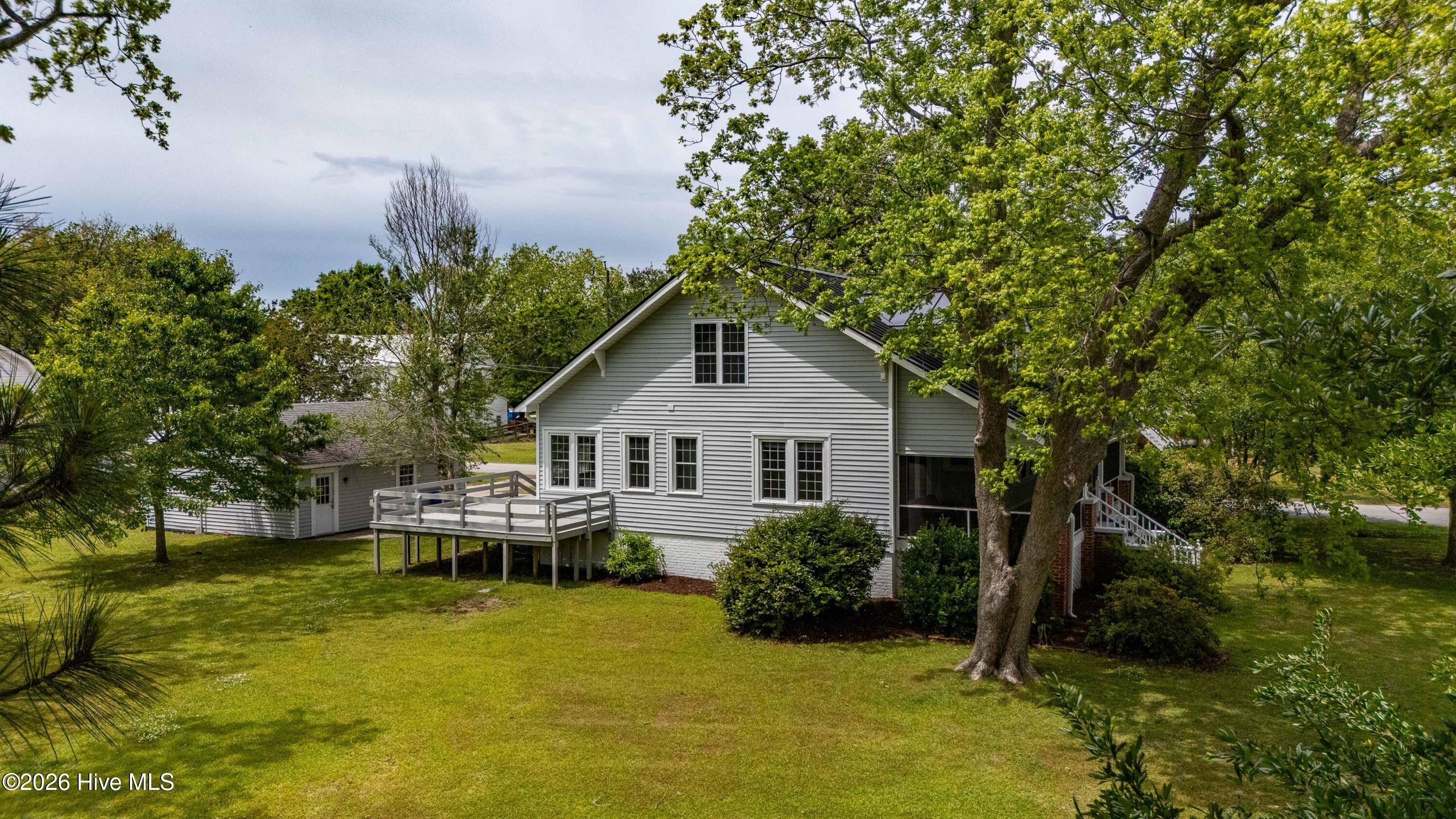 main property photo 34