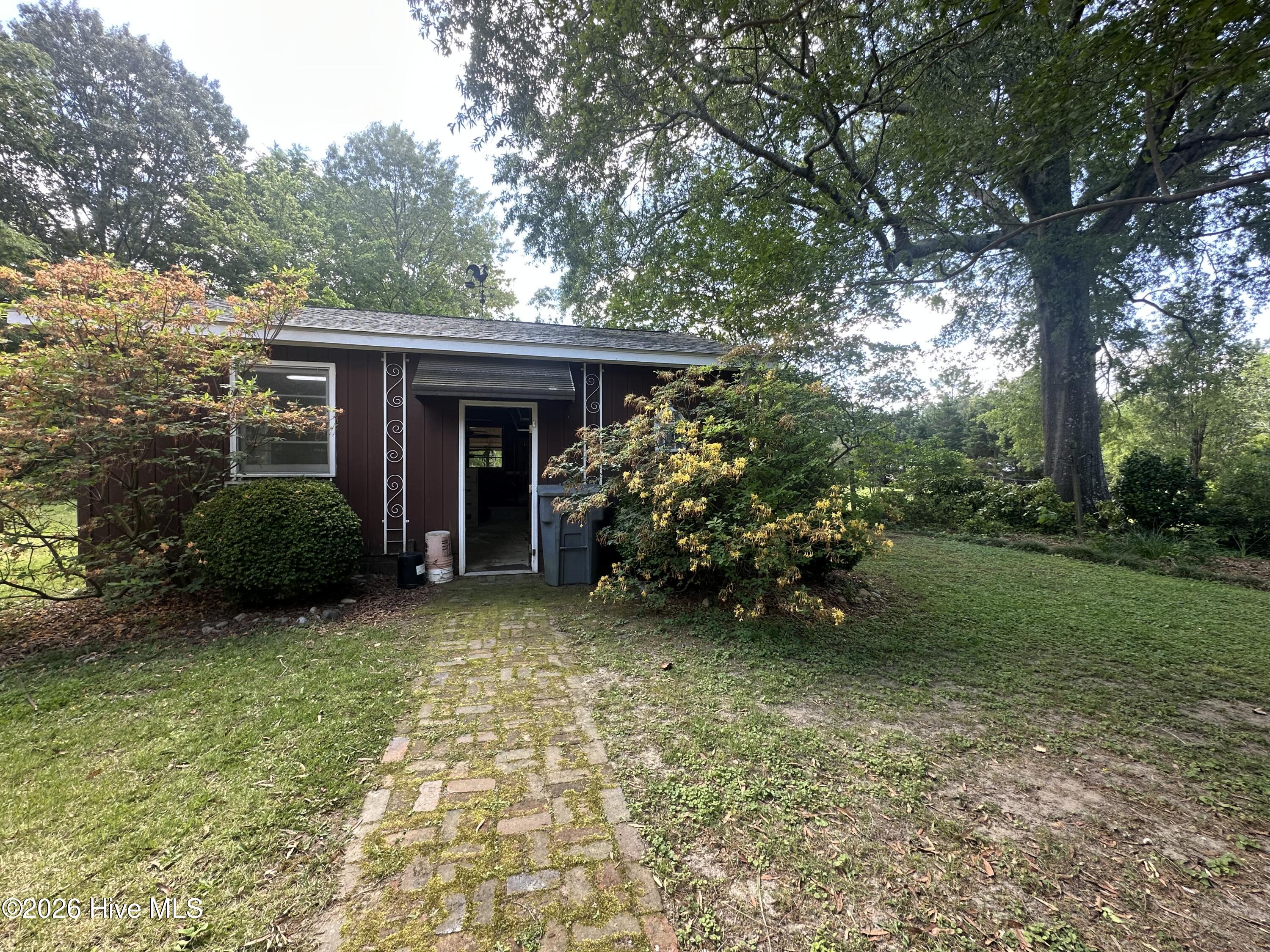 main property photo 33
