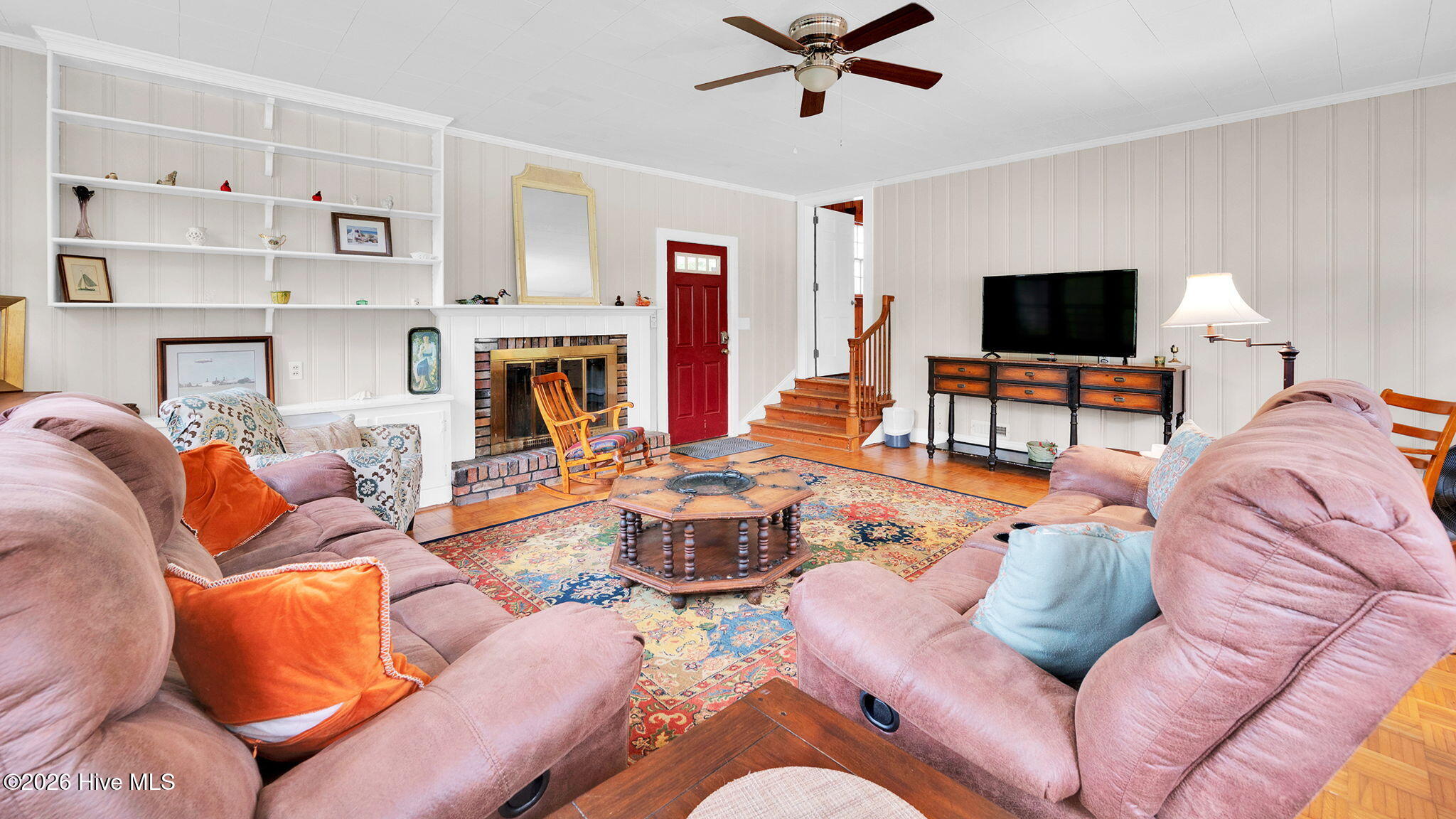 main property photo 28