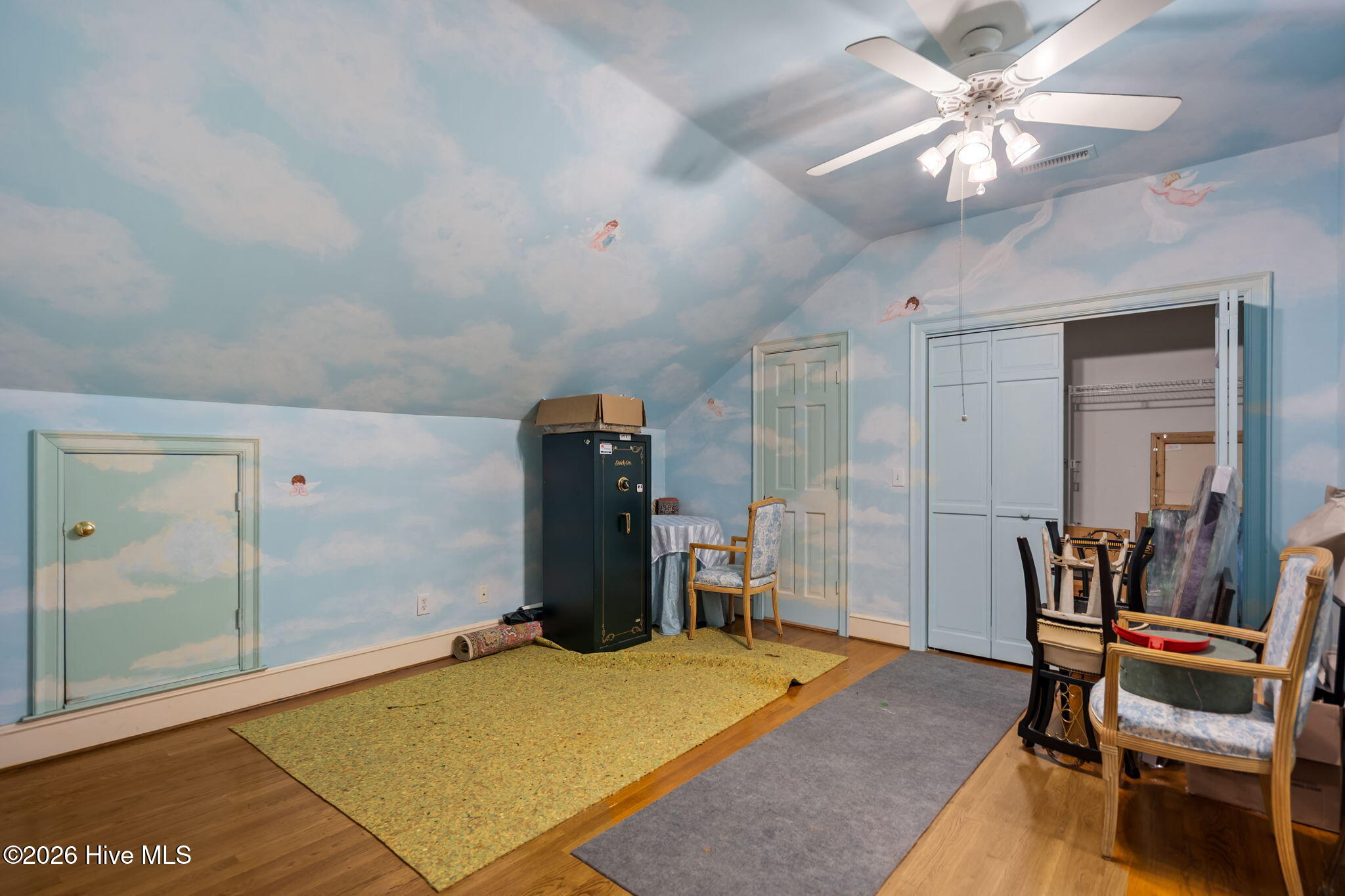 main property photo 43