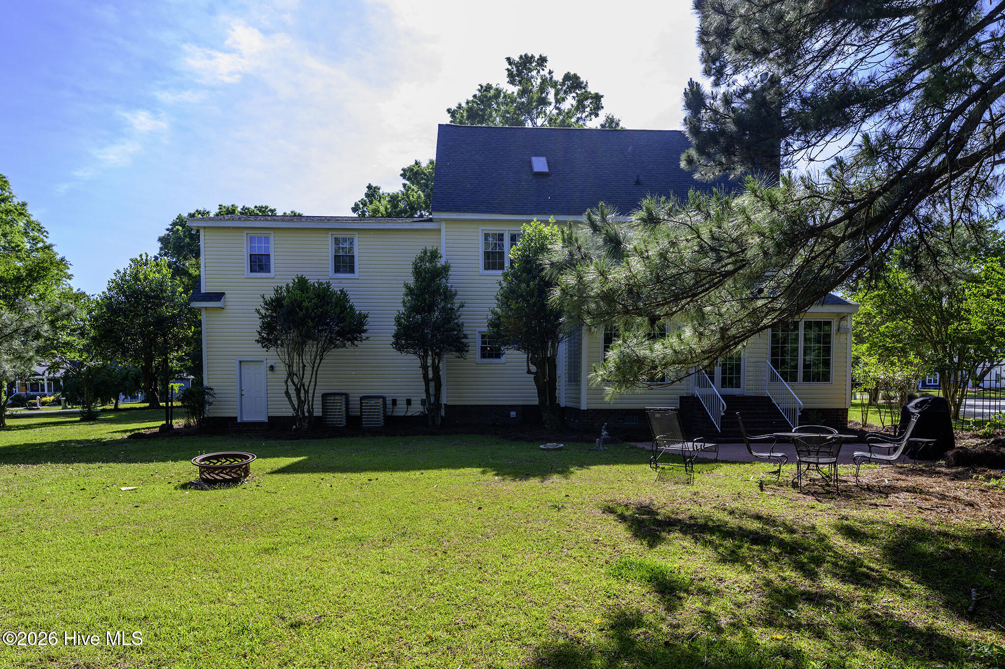 main property photo 39