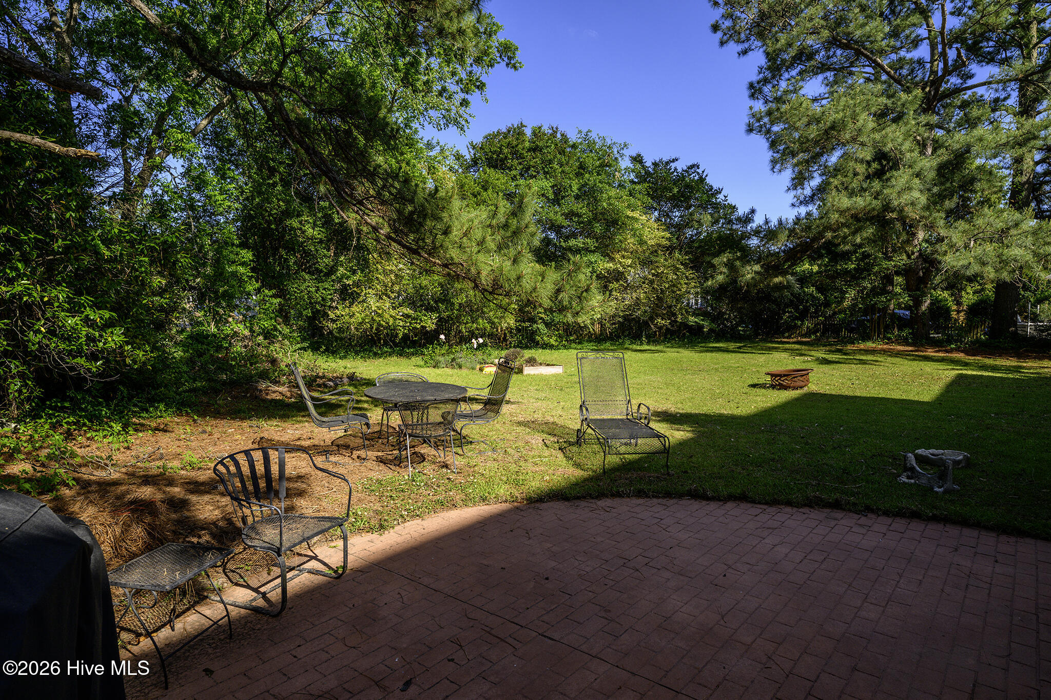 main property photo 41