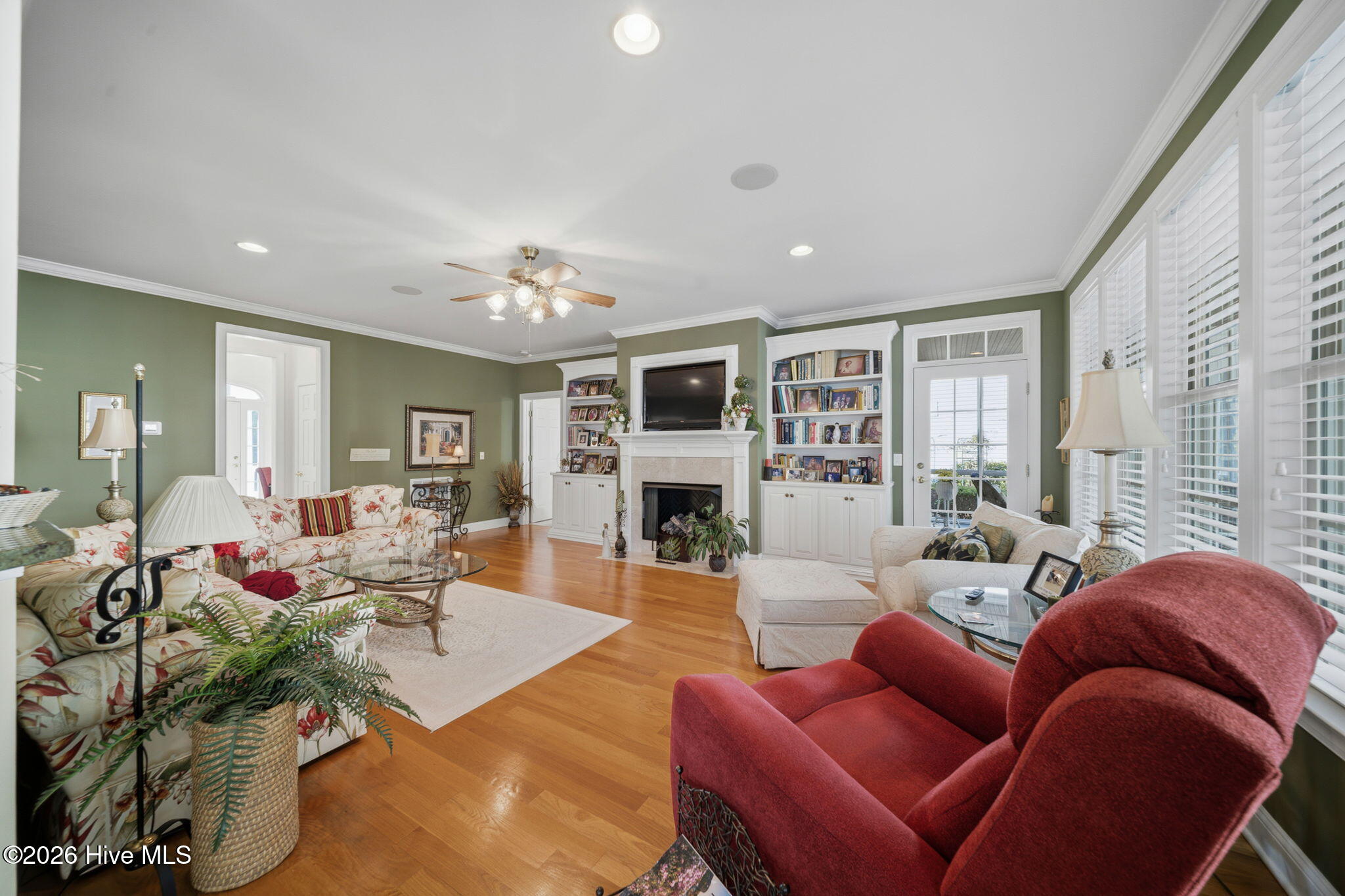 main property photo 17