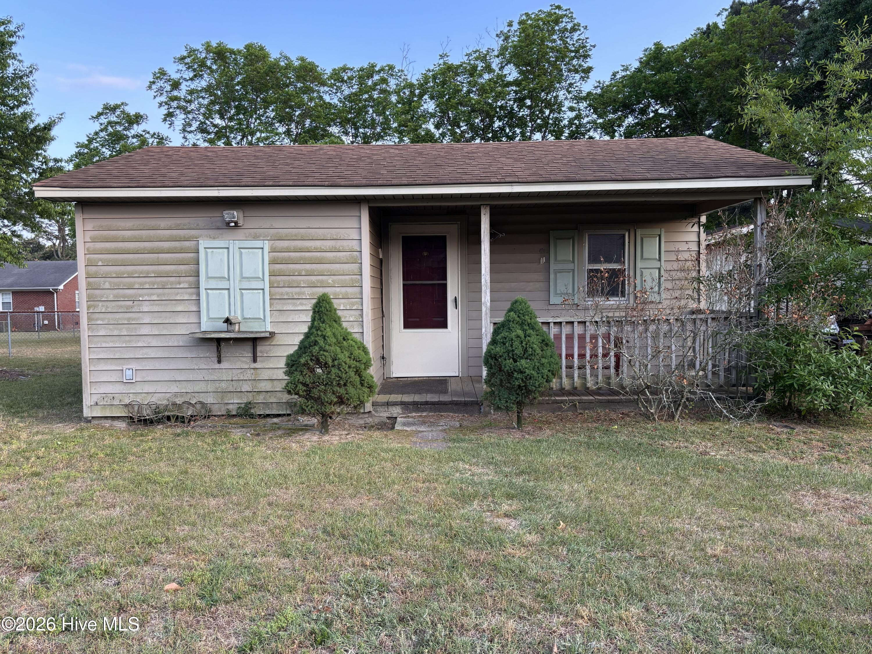 main property photo 20
