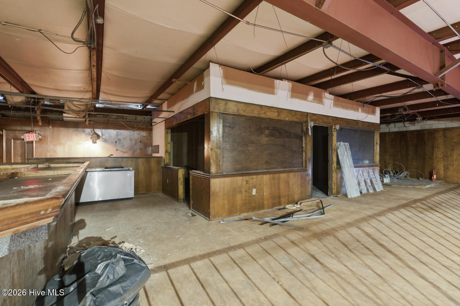 main property photo 11