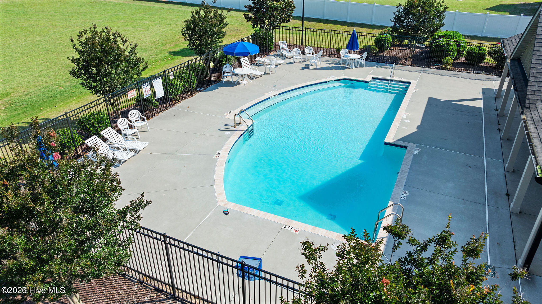 main property photo 60