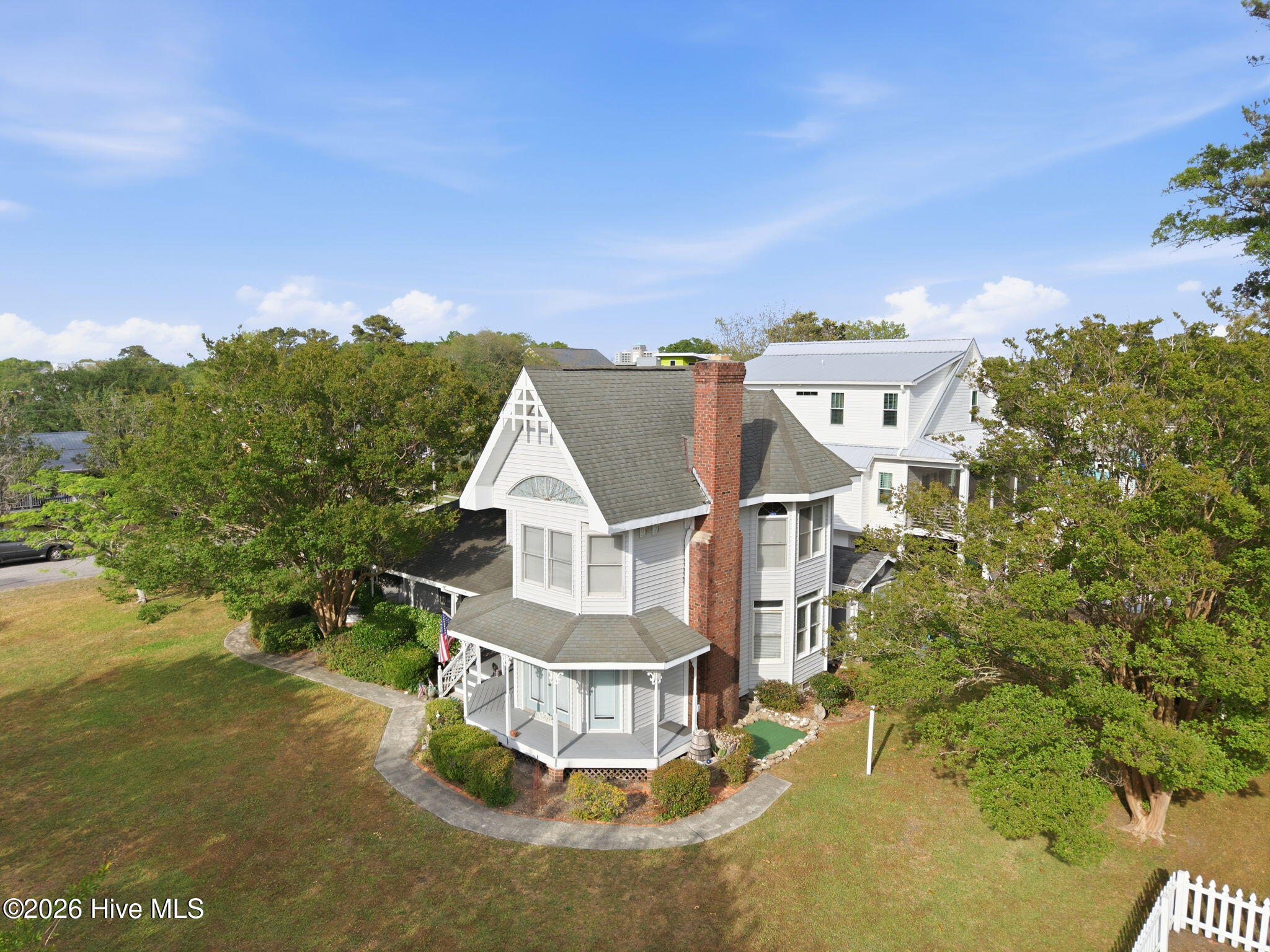 main property photo 27