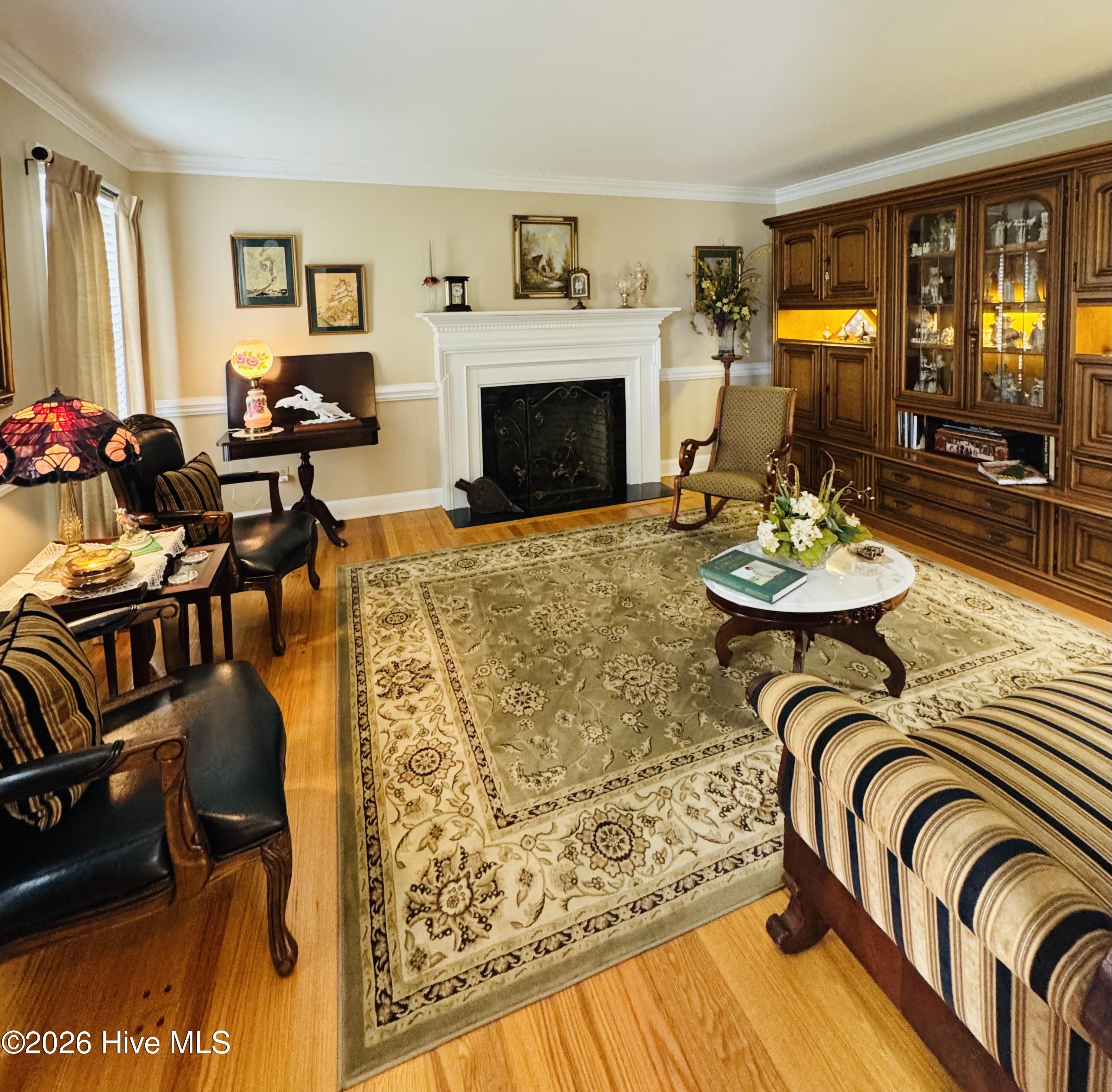 main property photo 6