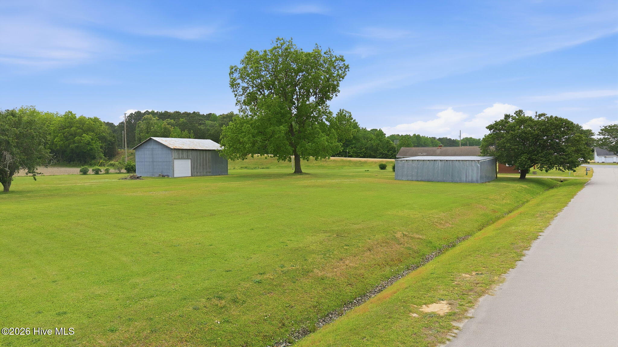 main property photo 38