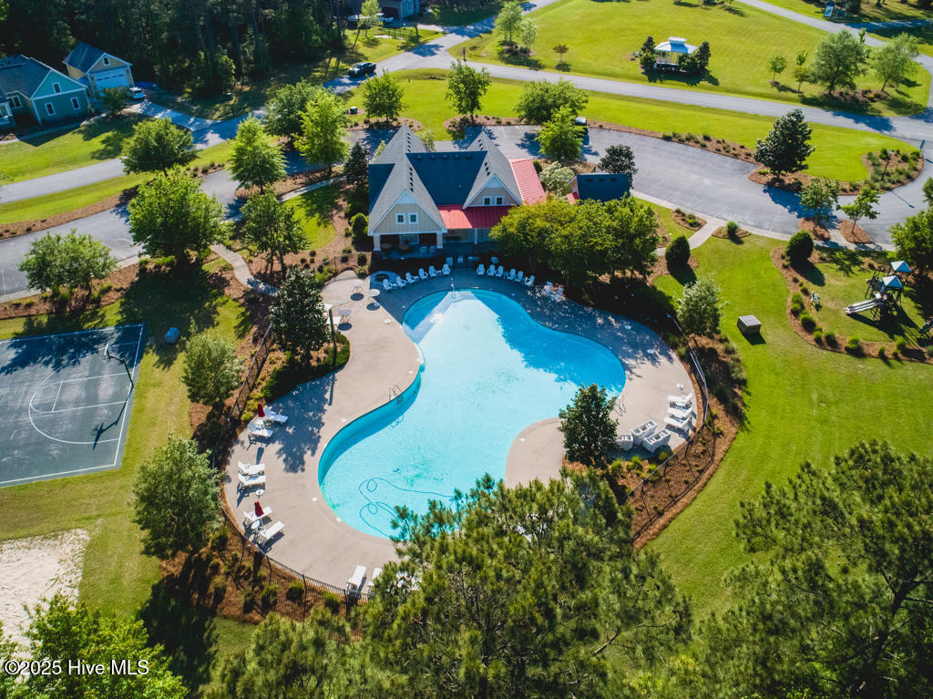 main property photo 5