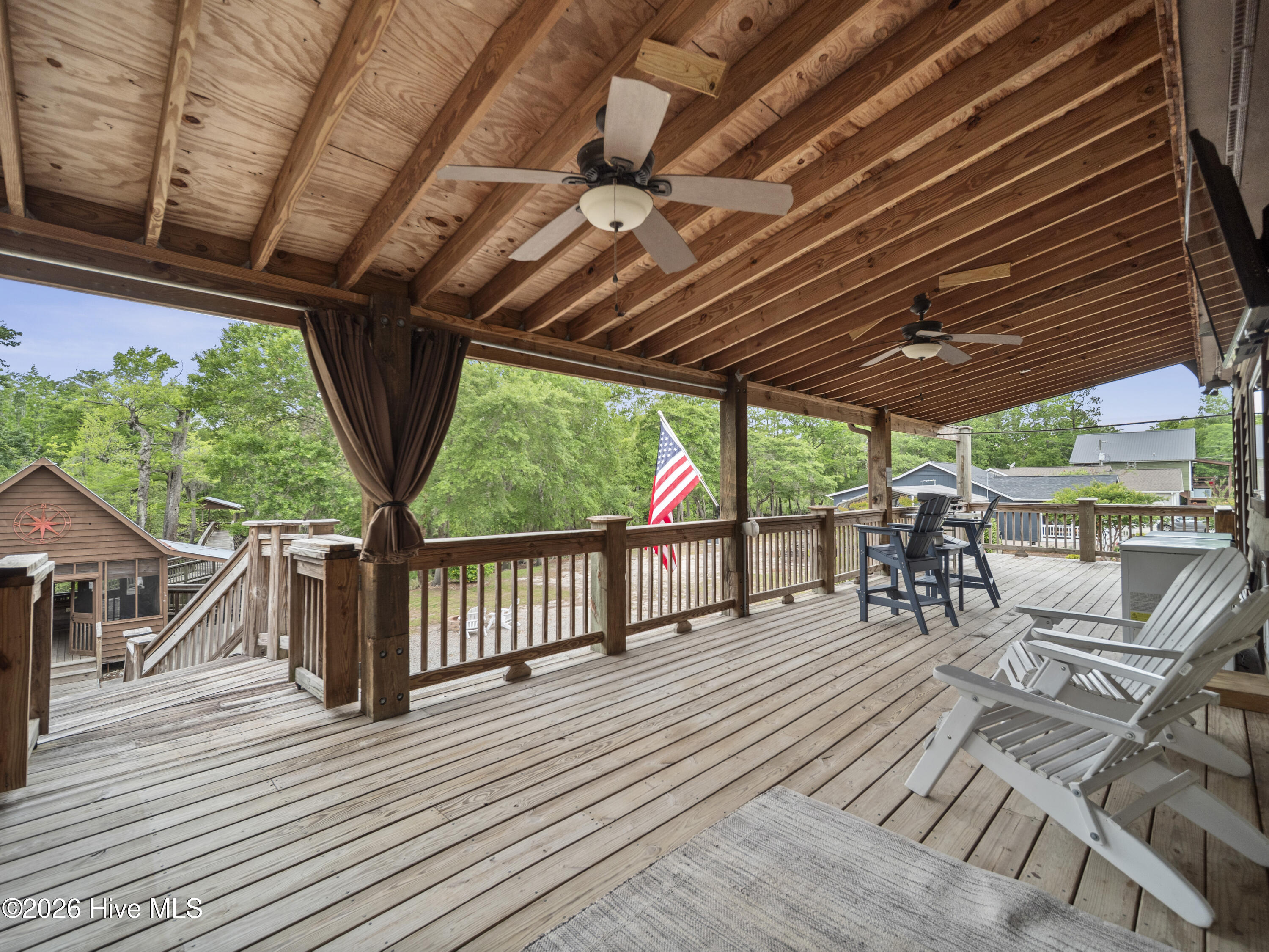 main property photo 40