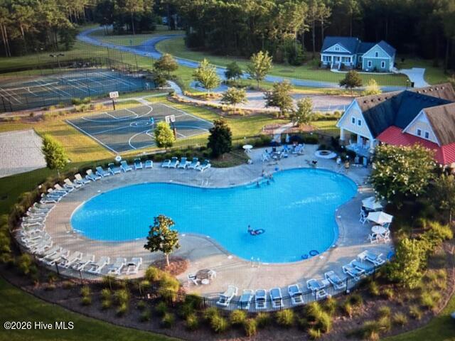 main property photo 8