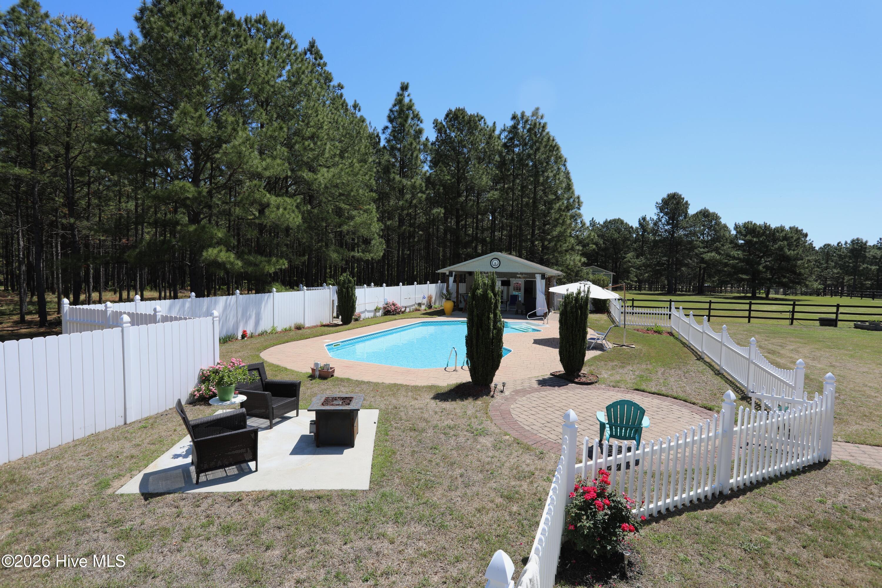 main property photo 39