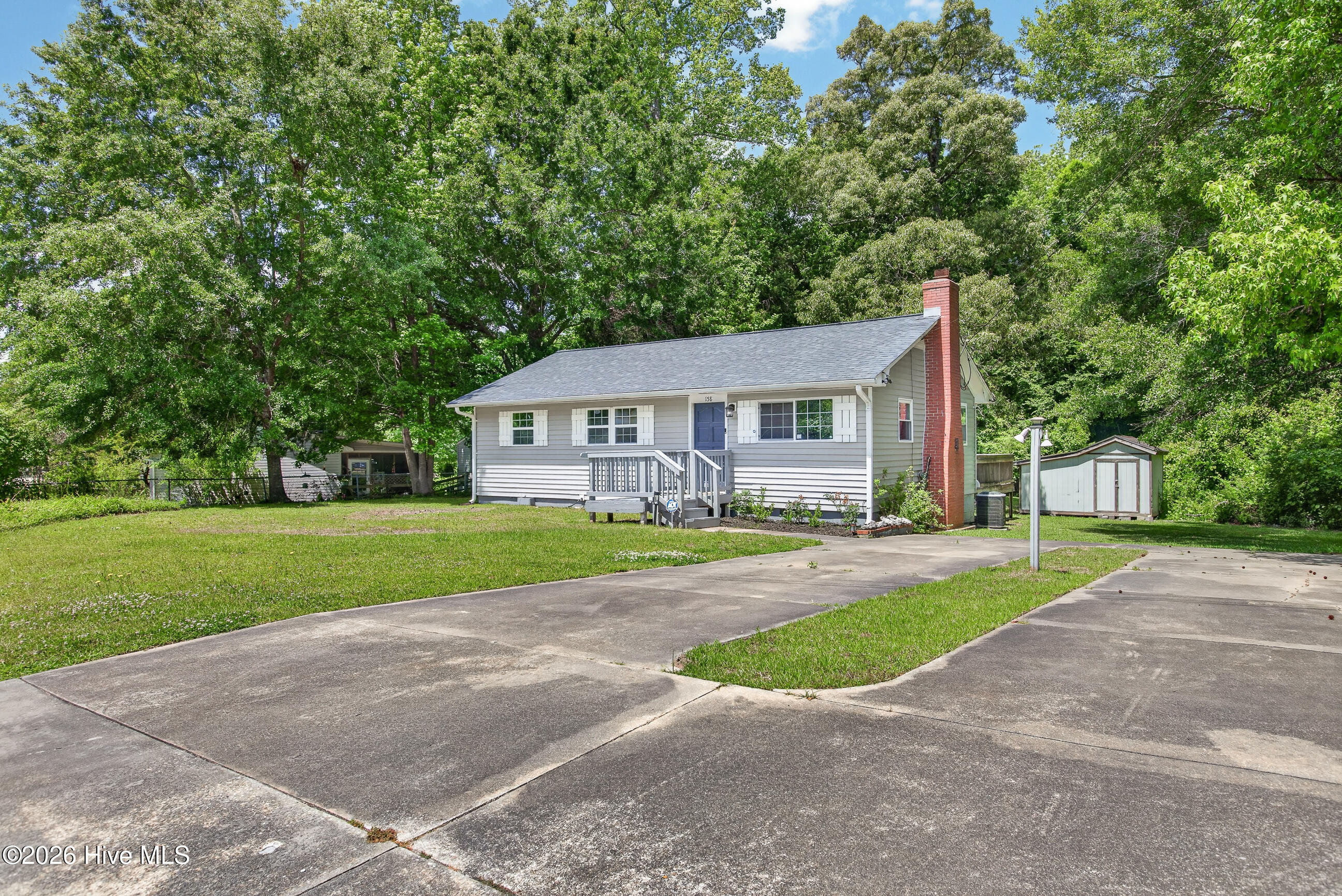 main property photo 23
