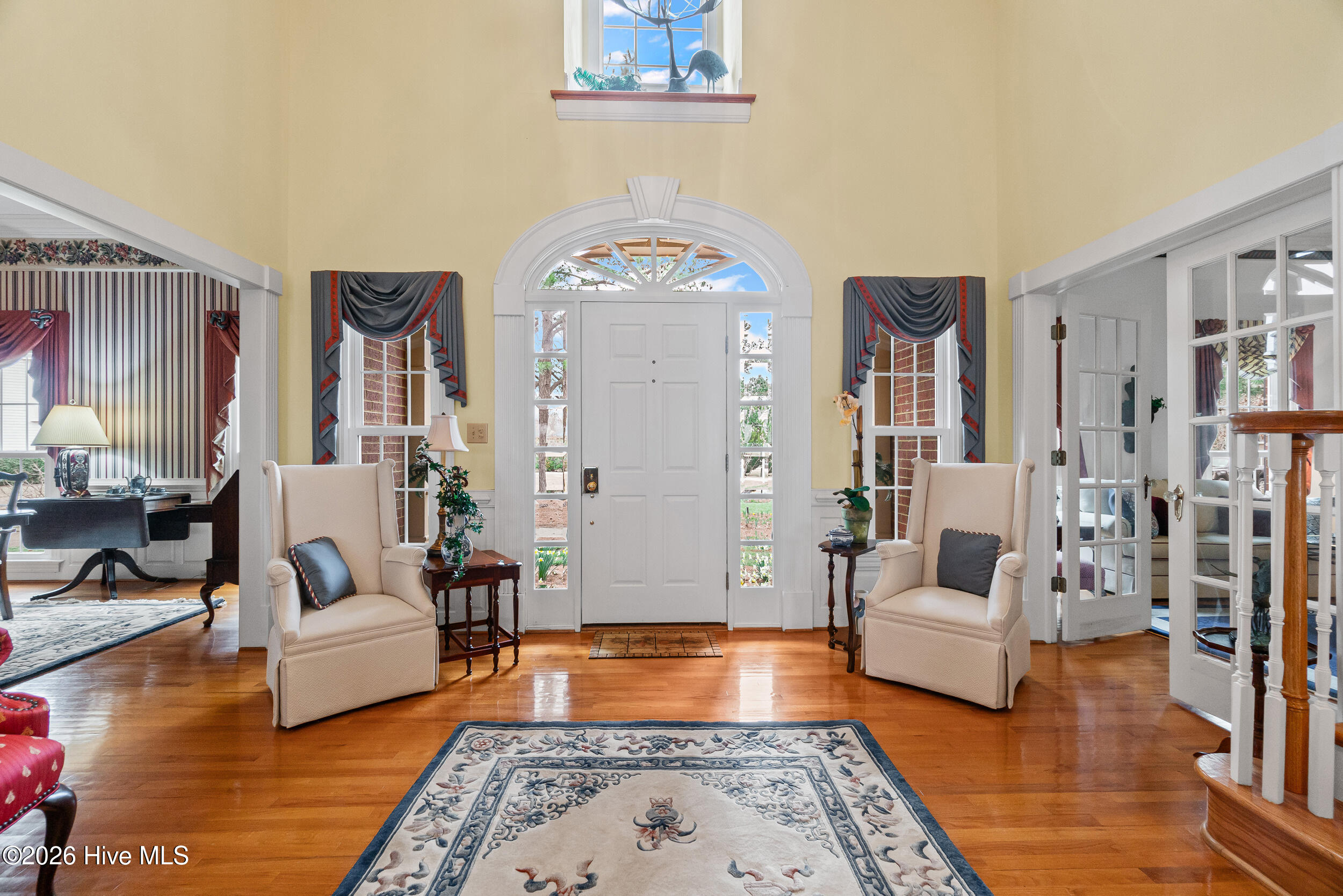 main property photo 7