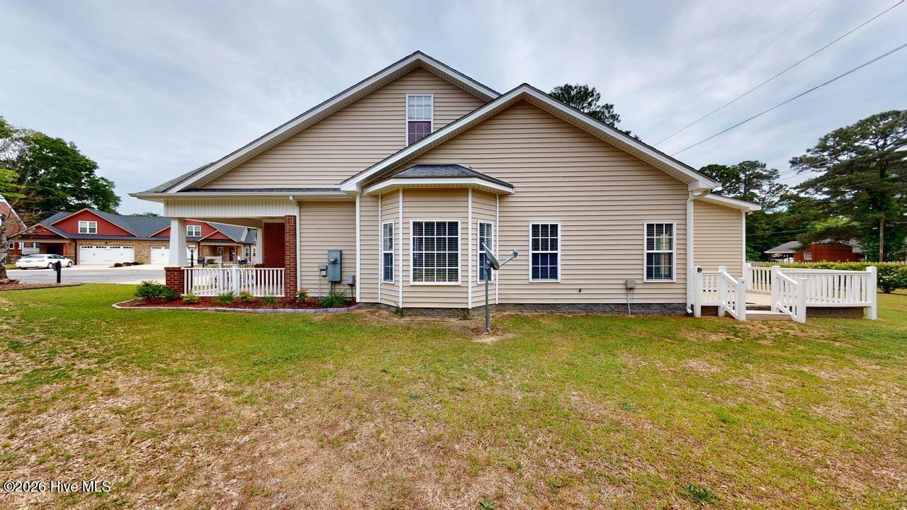 main property photo 34