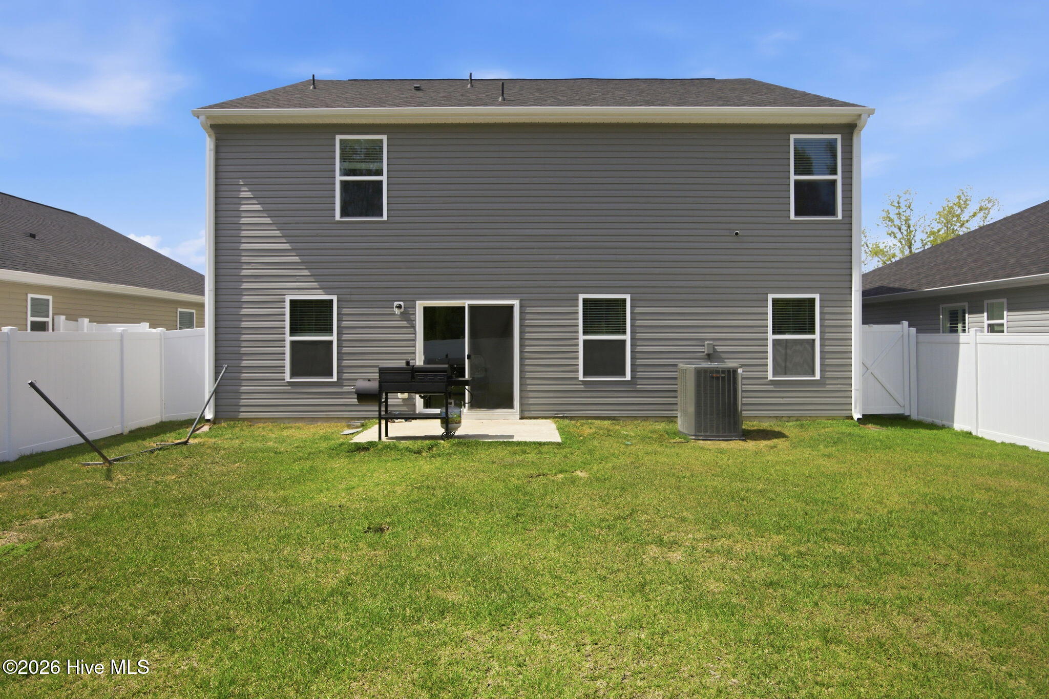 main property photo 34