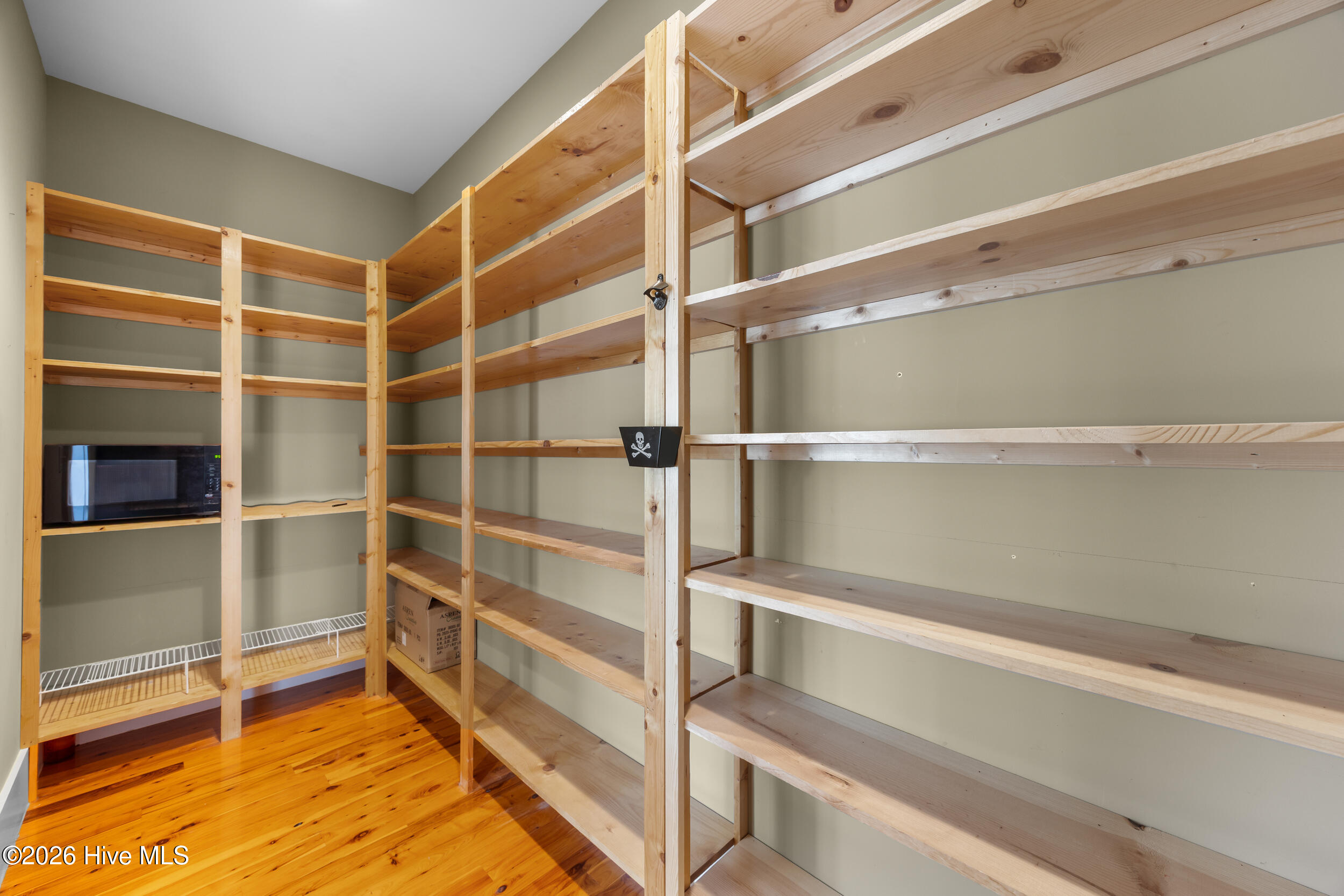main property photo 13