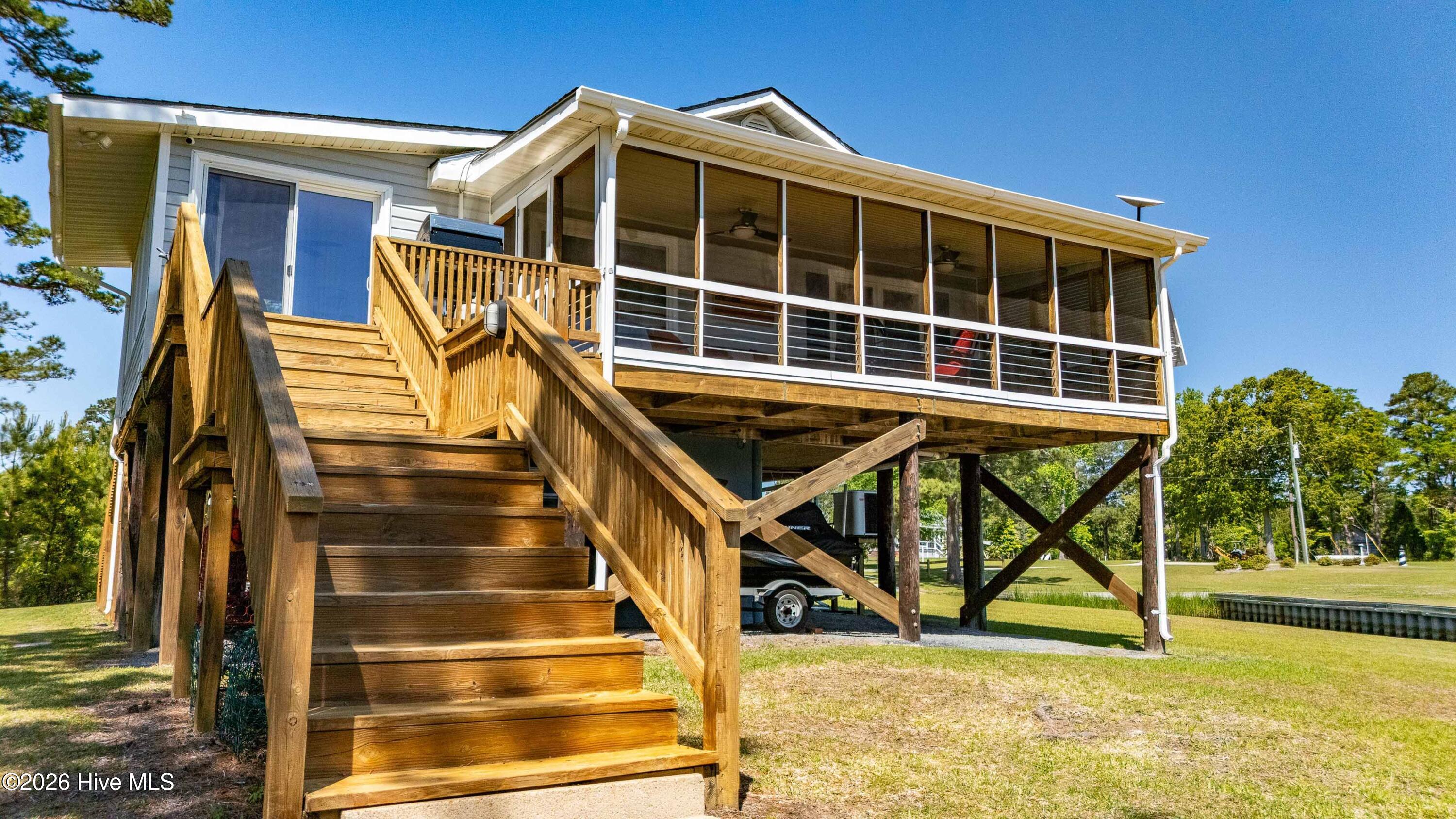 main property photo 23