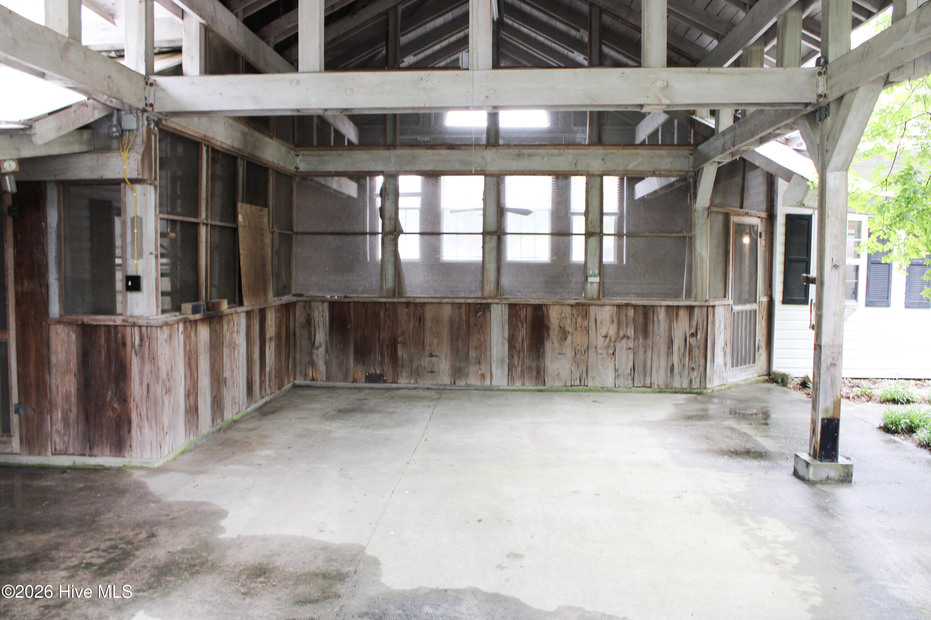 main property photo 49