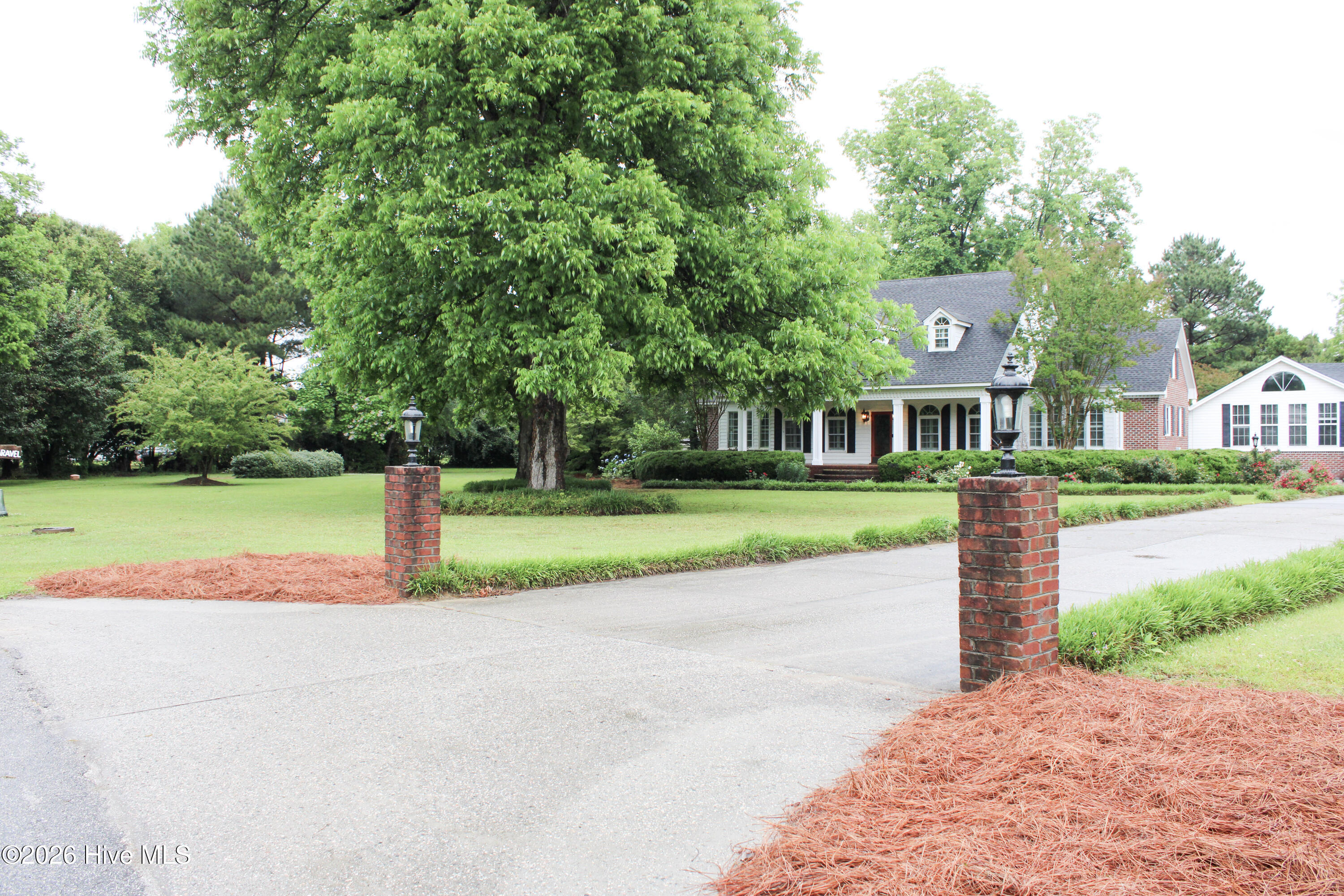 main property photo 50
