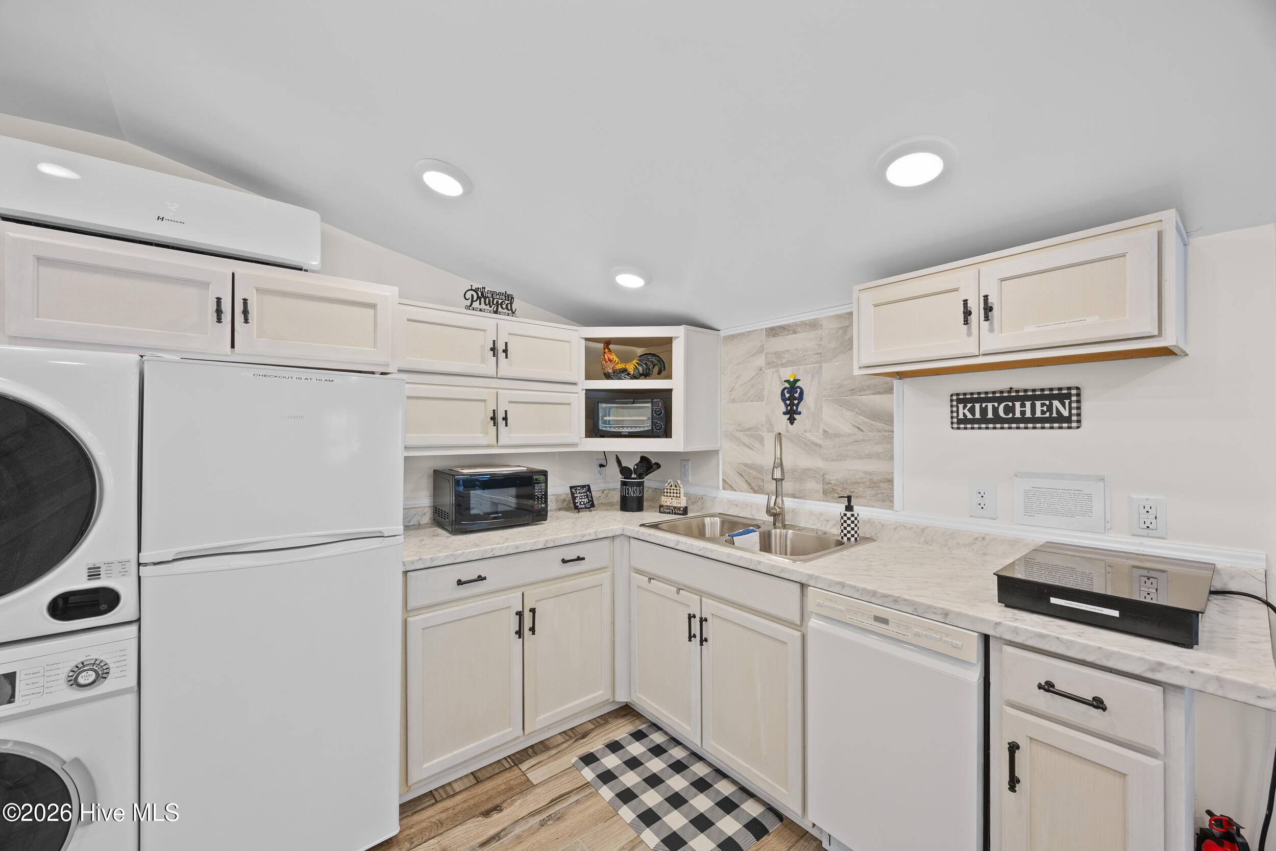 main property photo 82