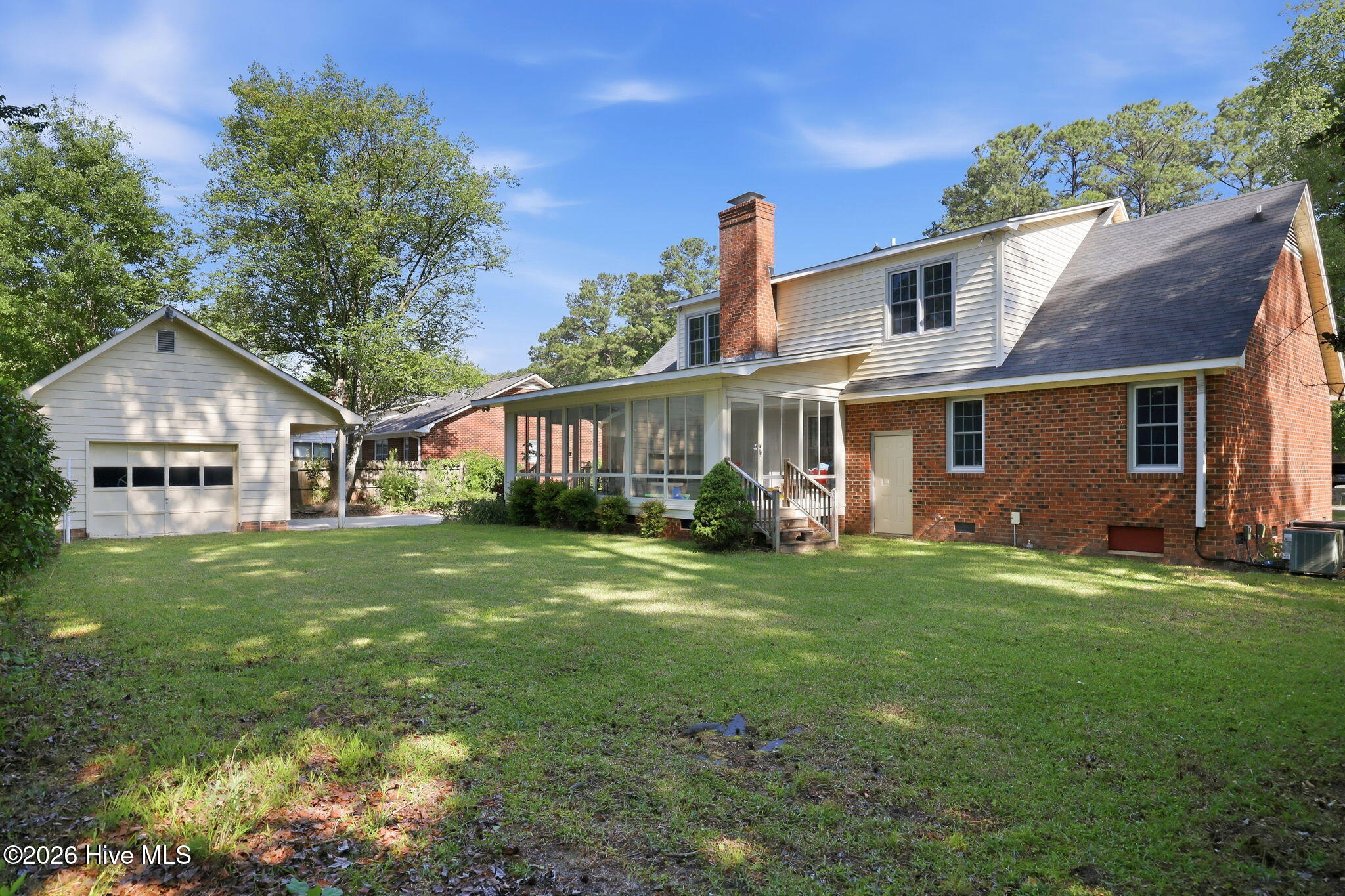 main property photo 32