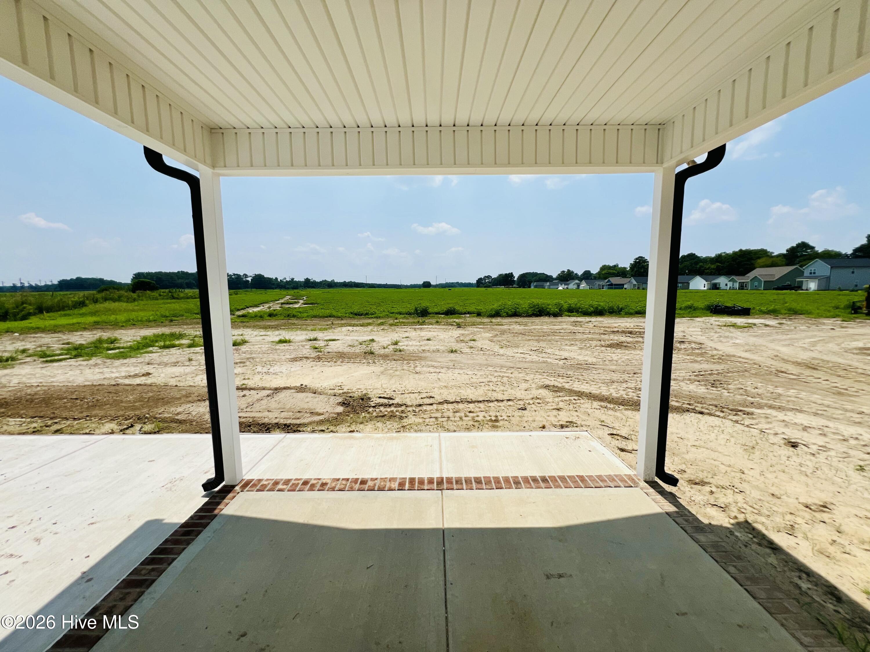 main property photo 18