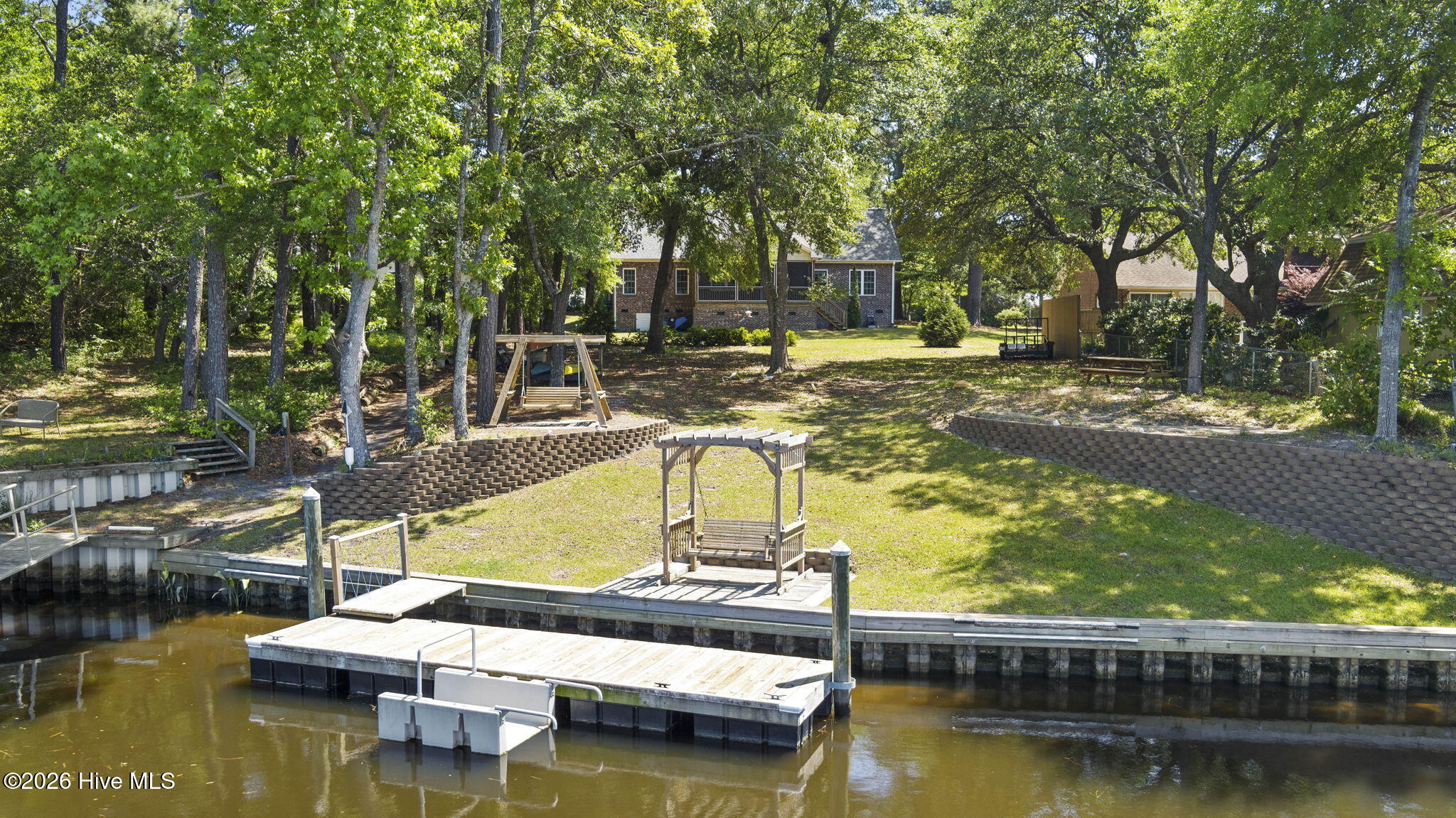 main property photo 67