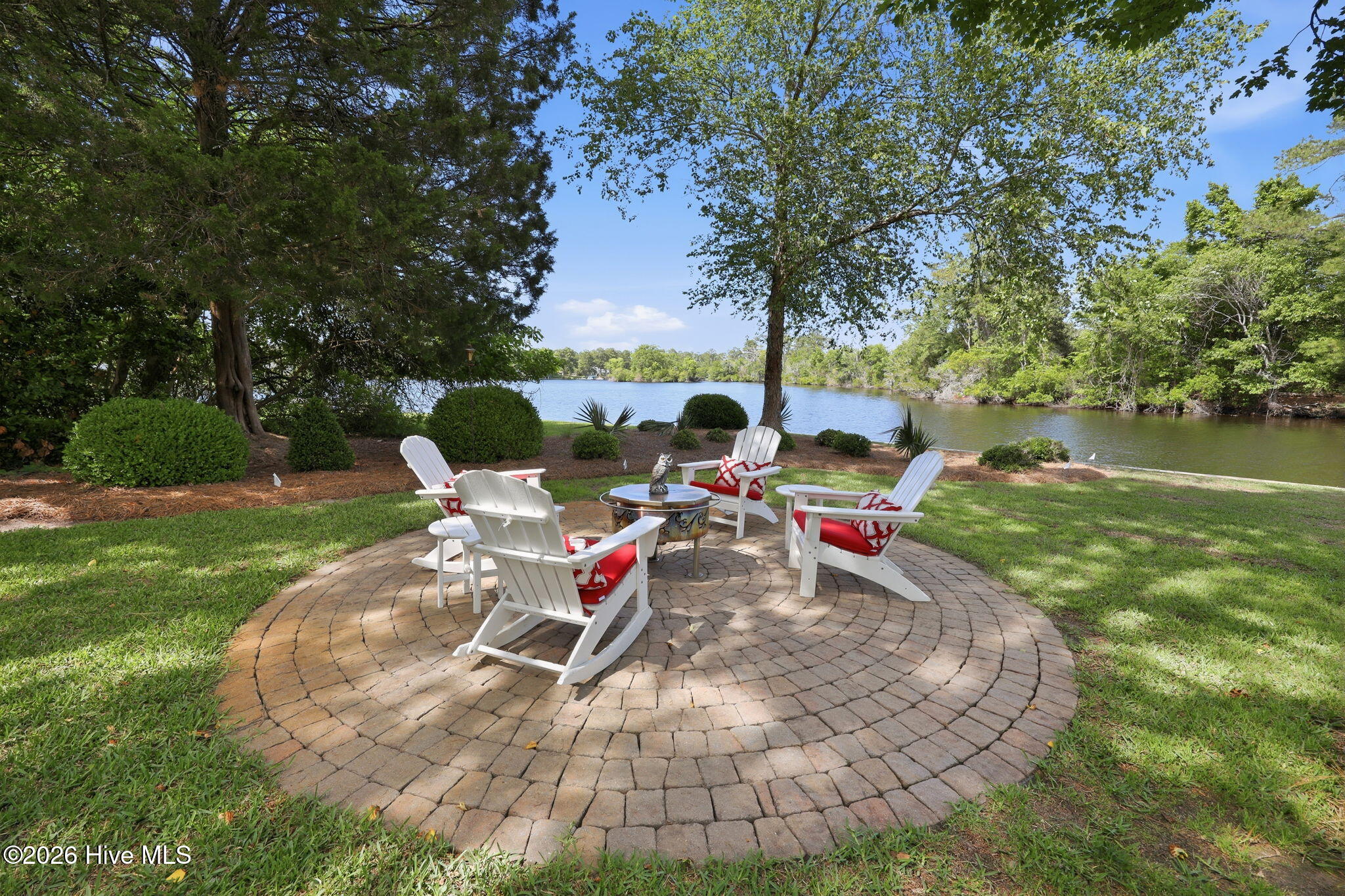 main property photo 12