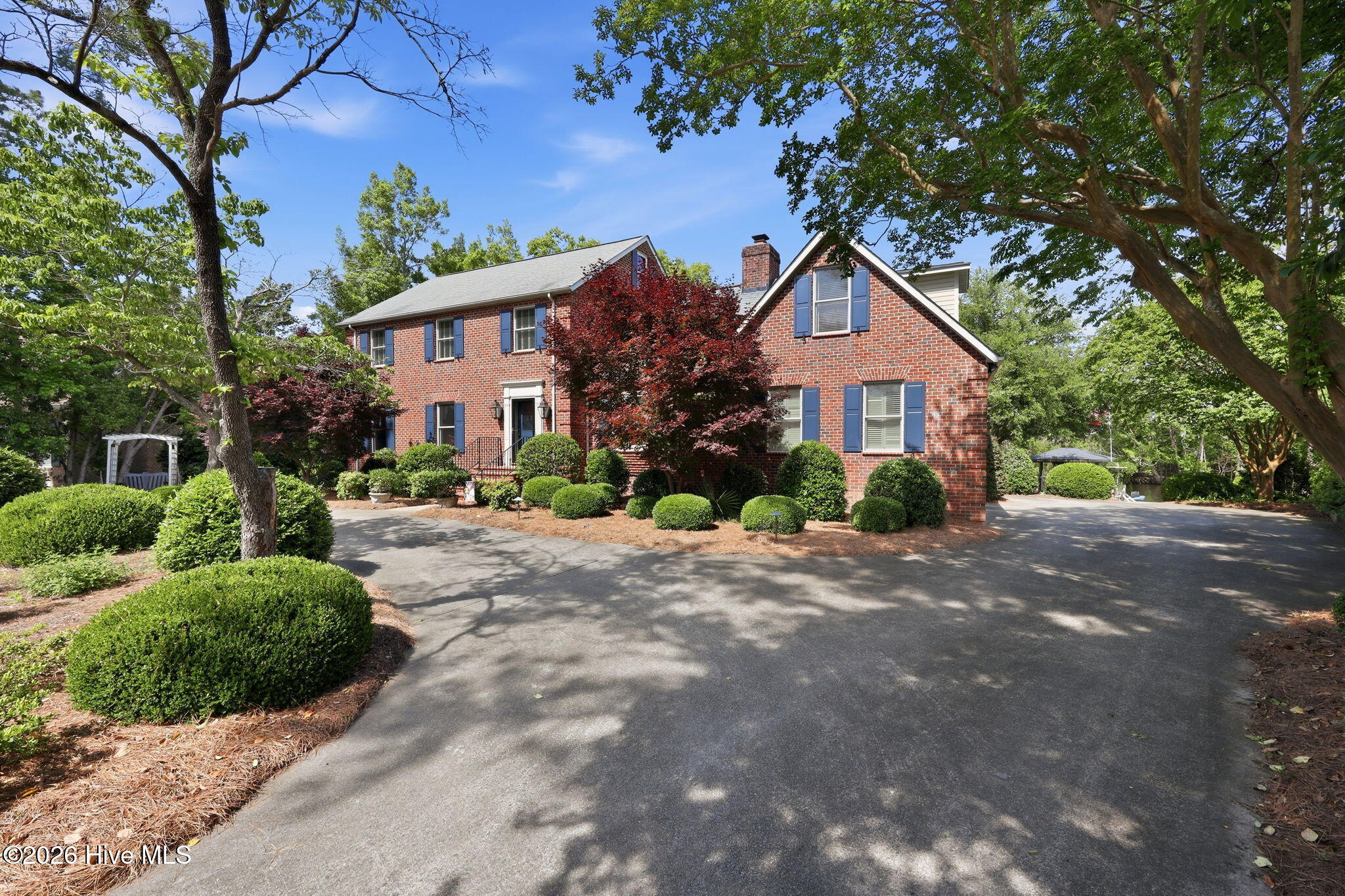 main property photo 6