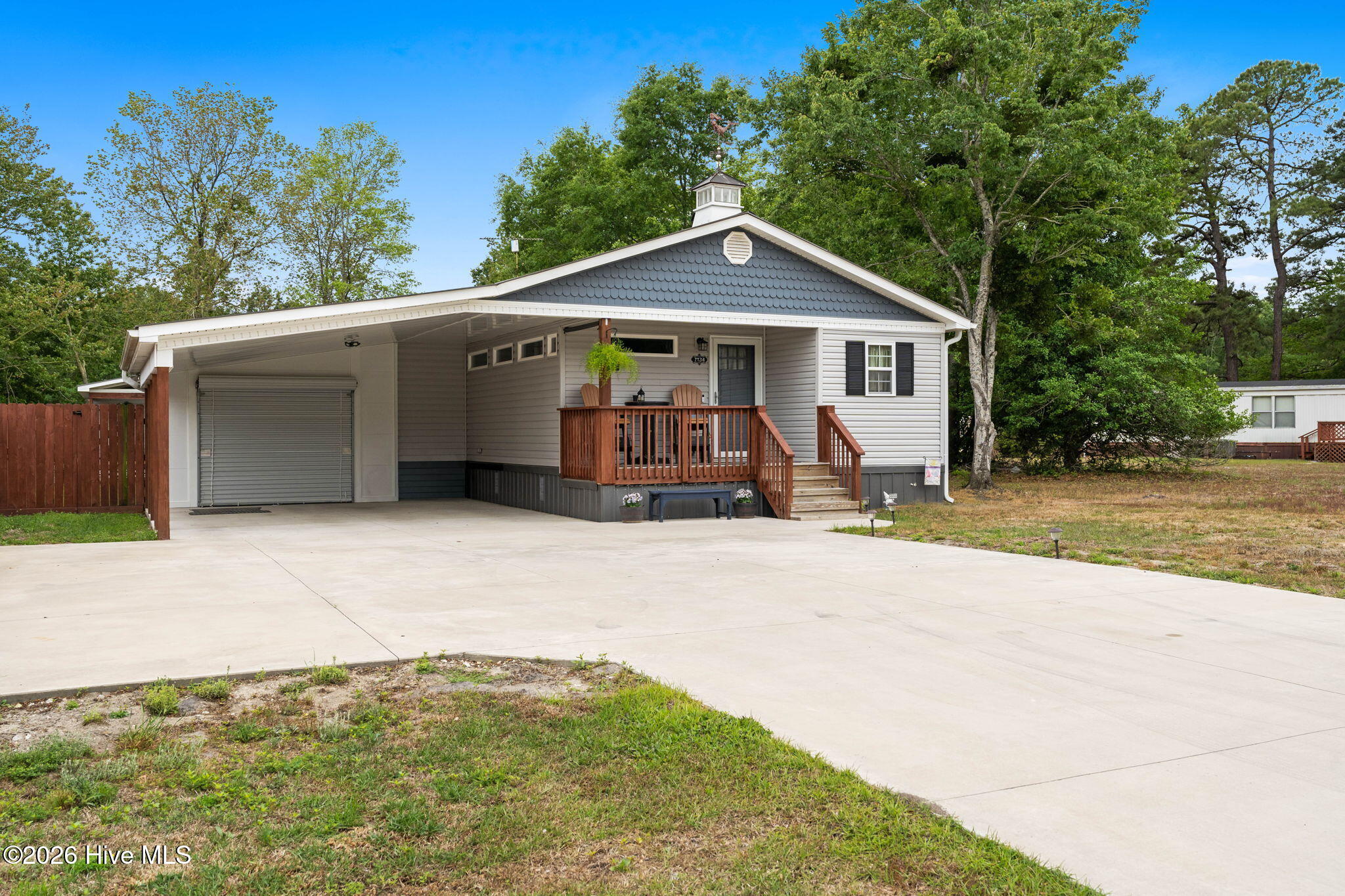 main property photo 34