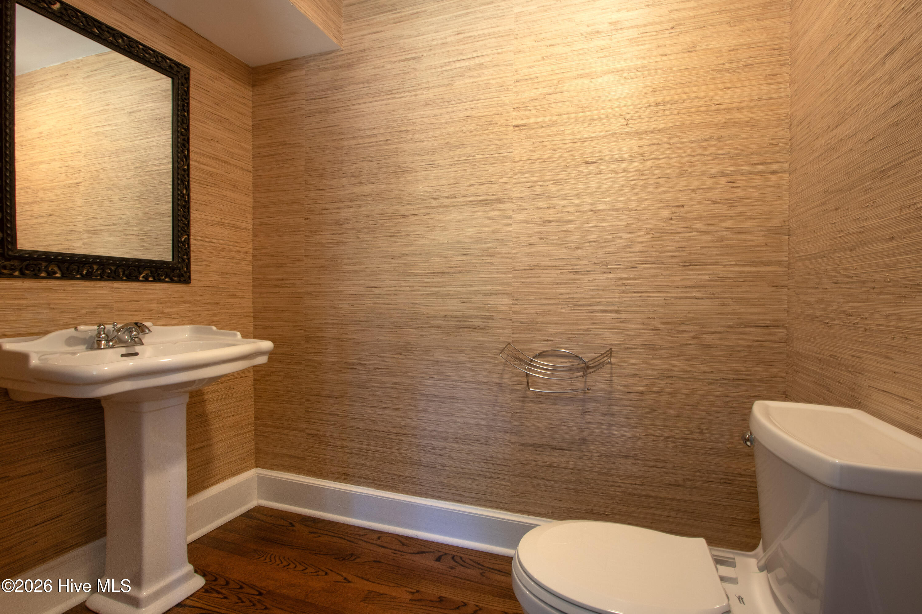 main property photo 19