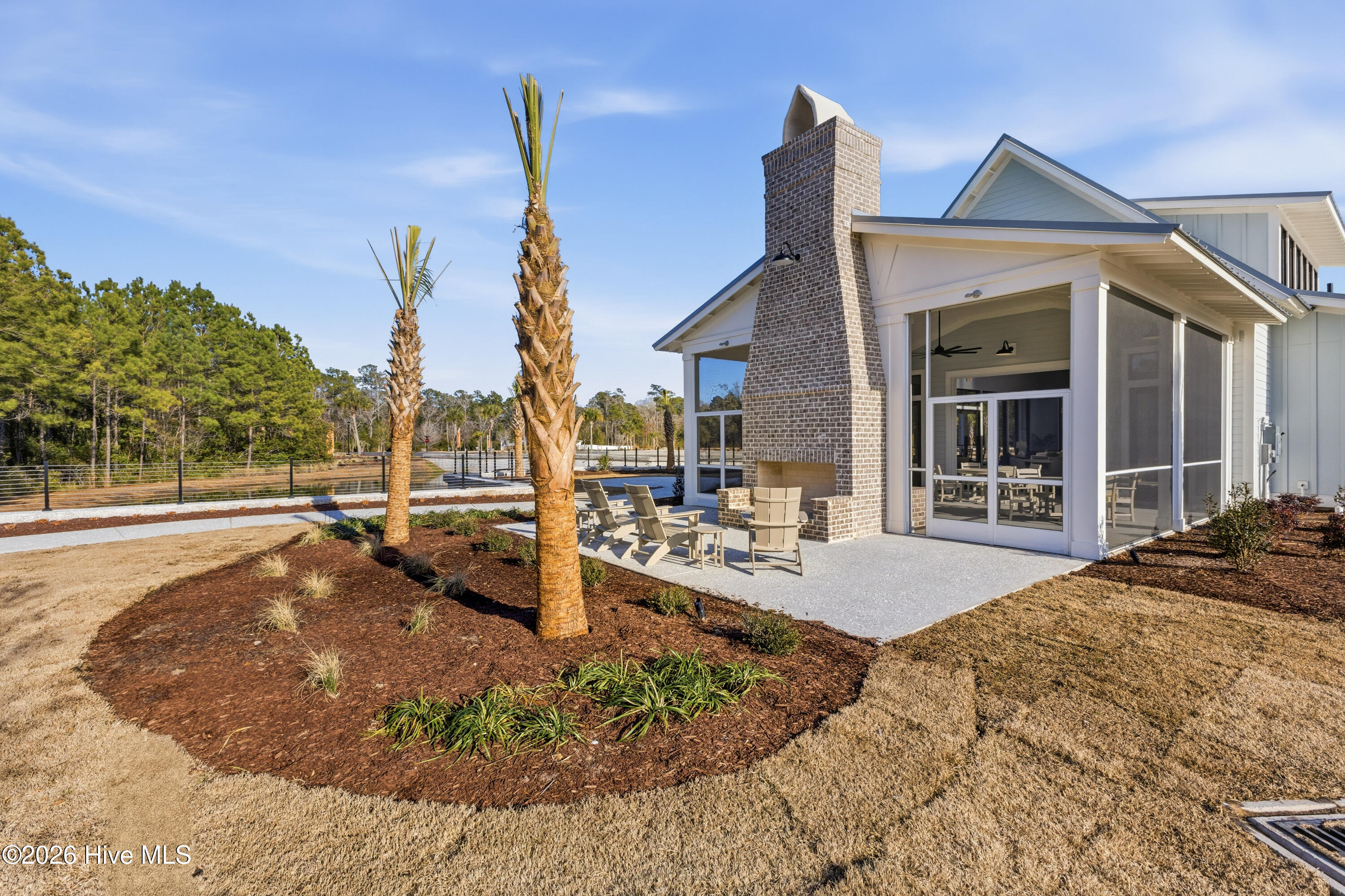 main property photo 20