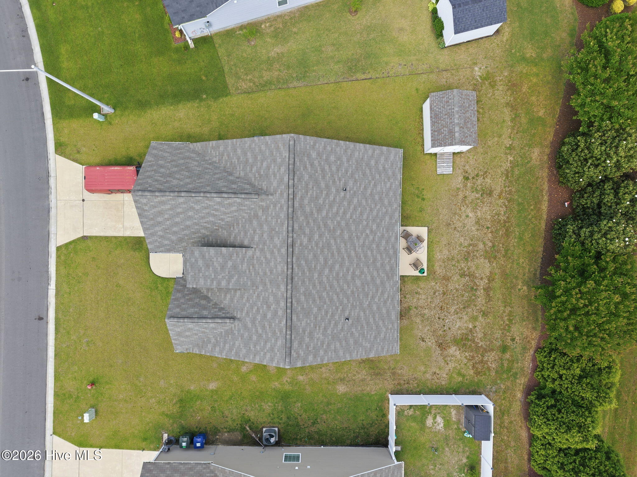 main property photo 35