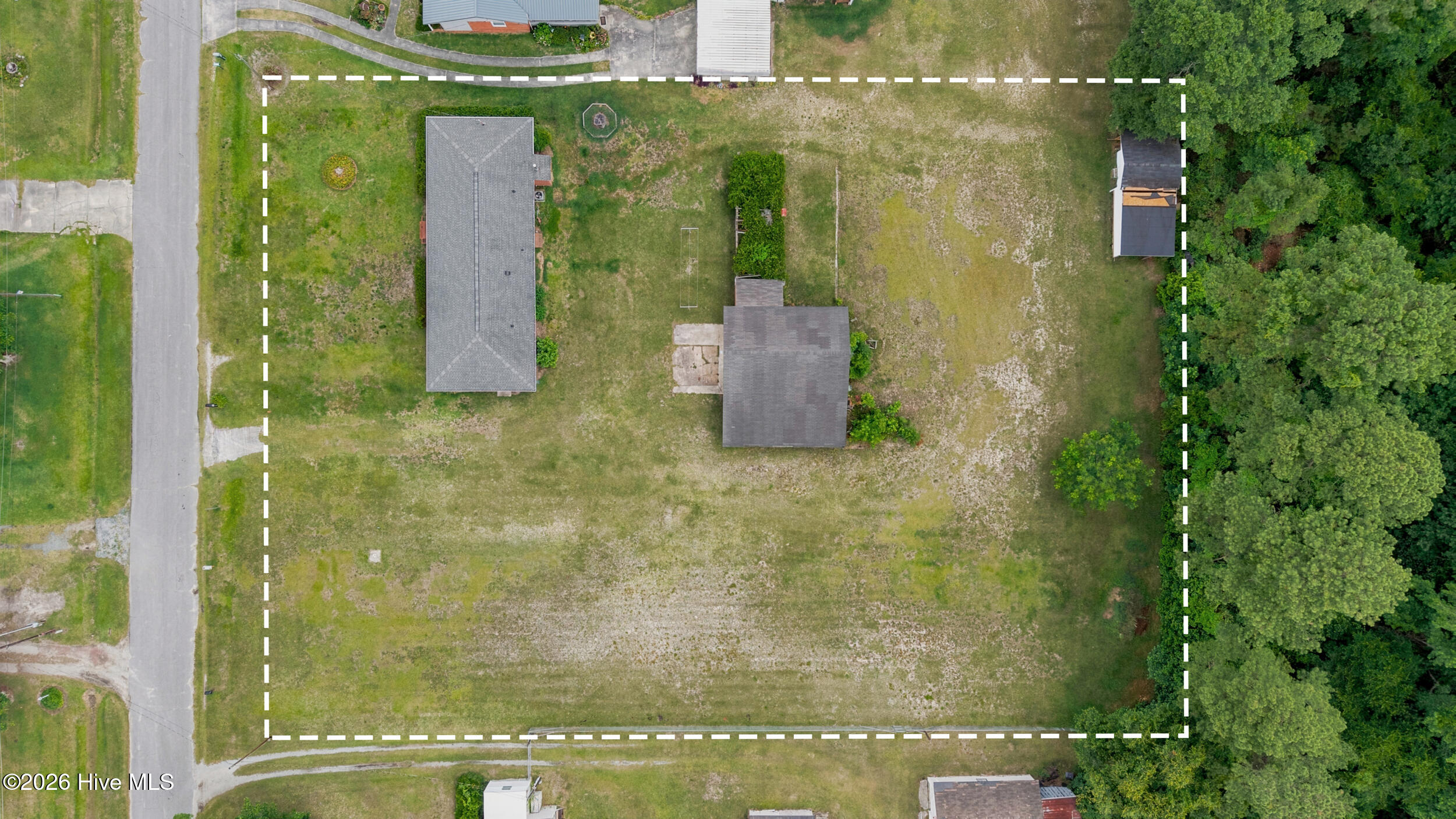 main property photo 31
