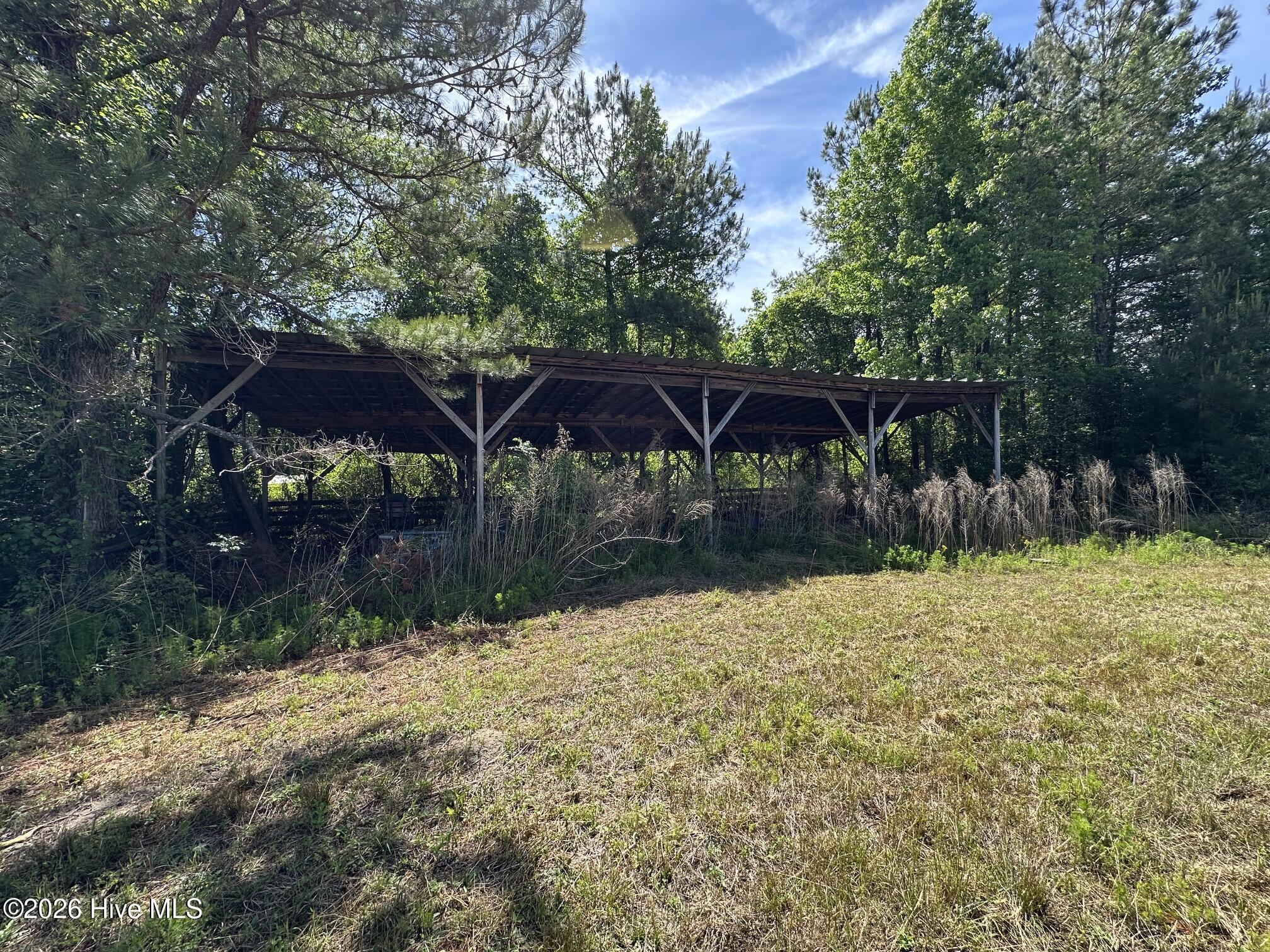 main property photo 25