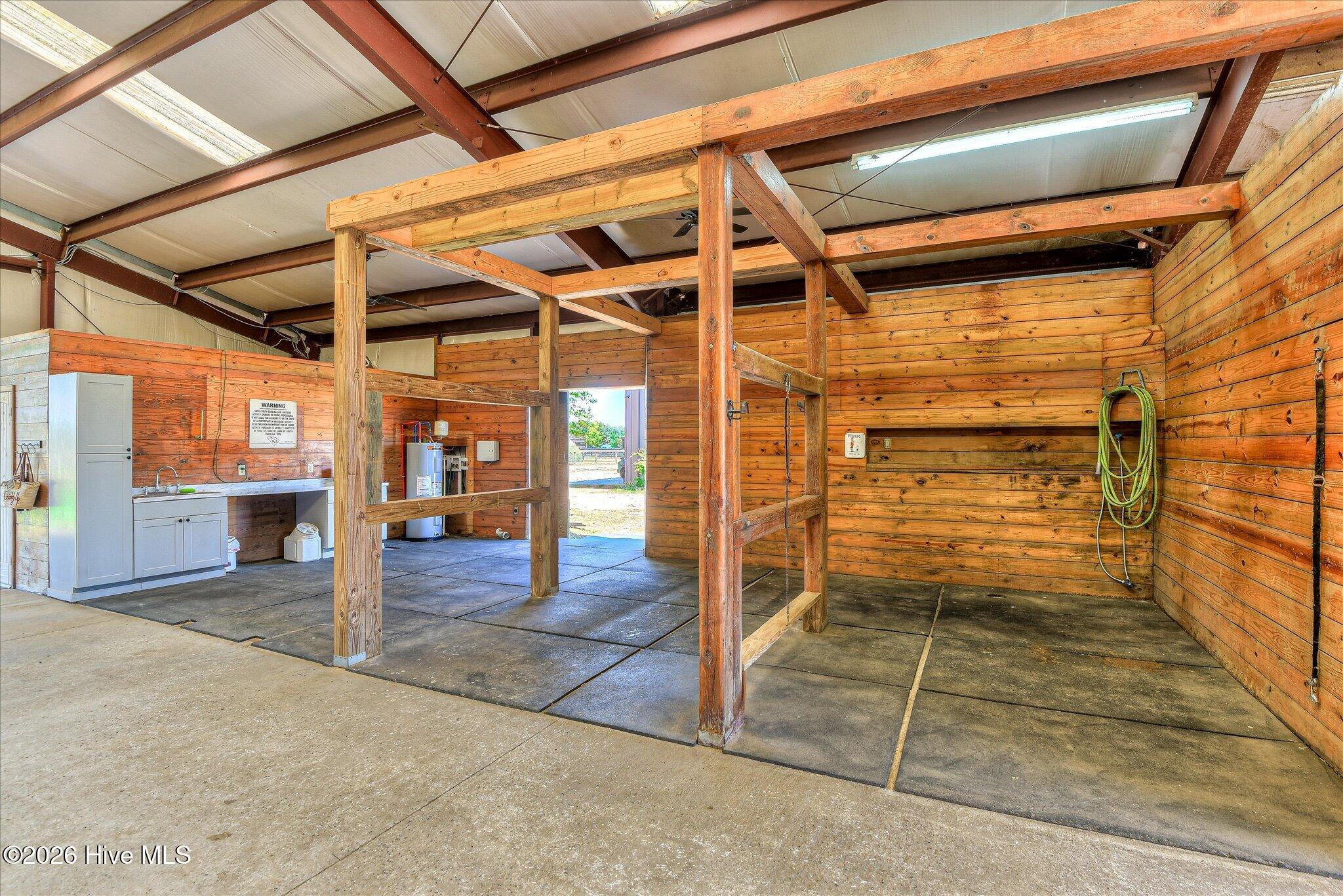 main property photo 38