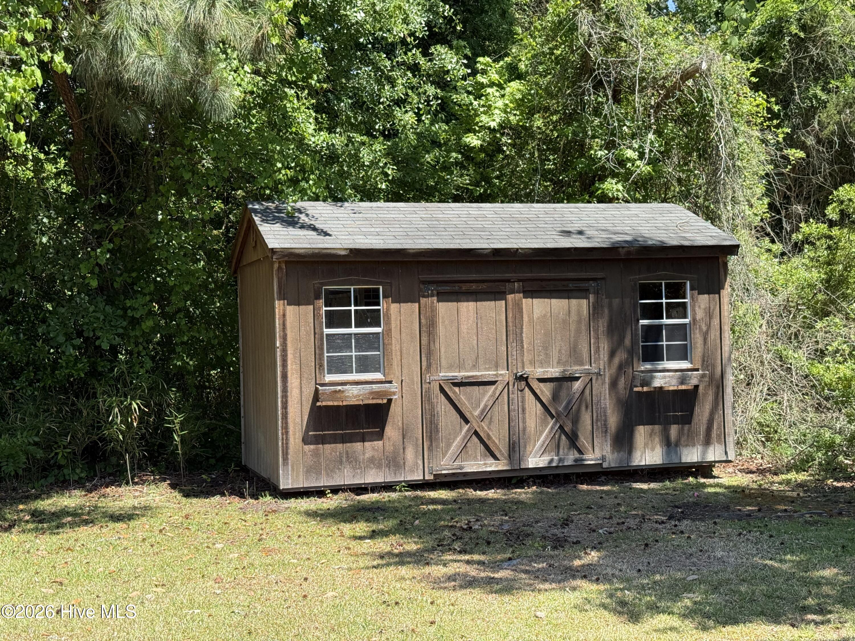 main property photo 25