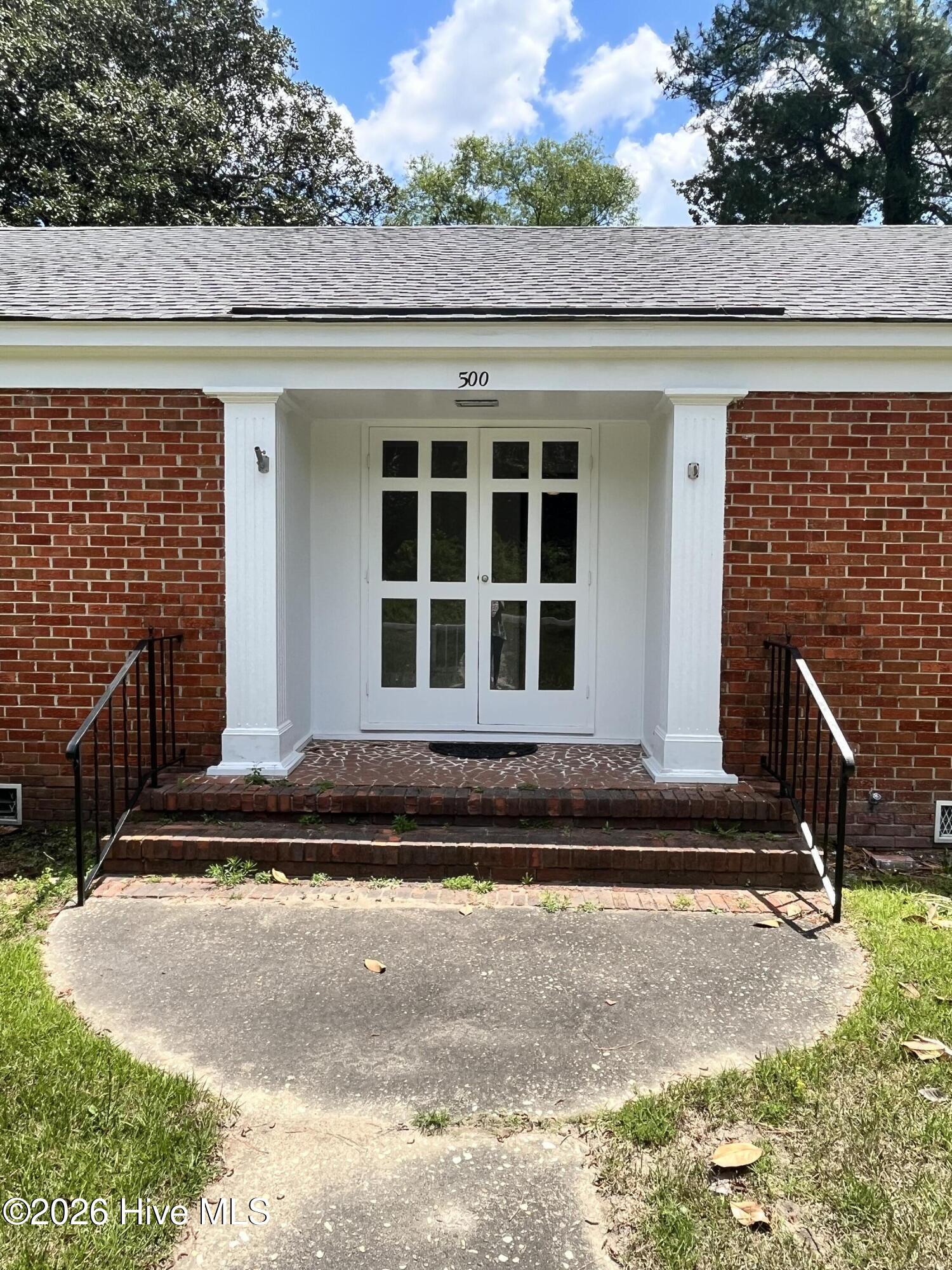 main property photo 5