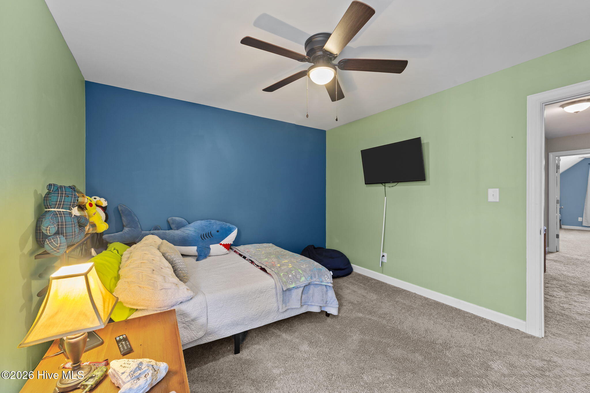 main property photo 18