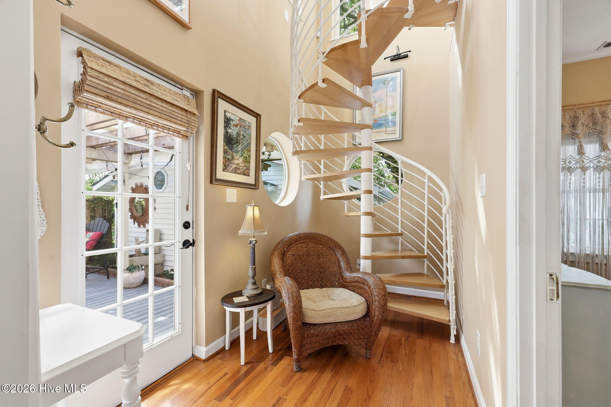 main property photo 40