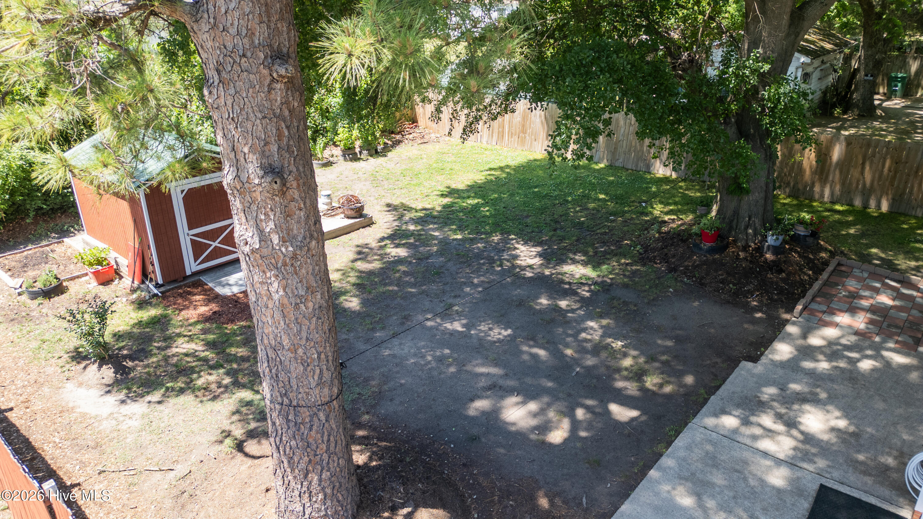 main property photo 41
