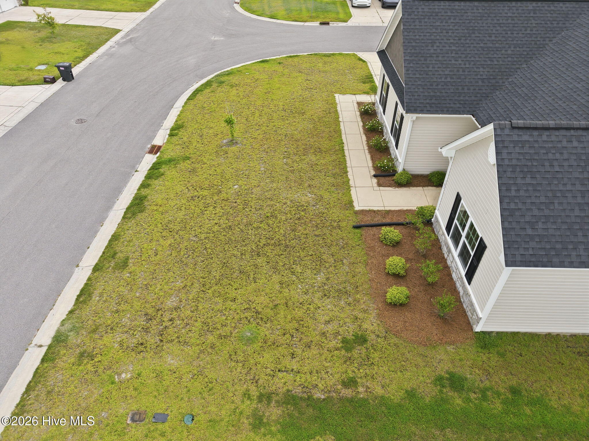 main property photo 43