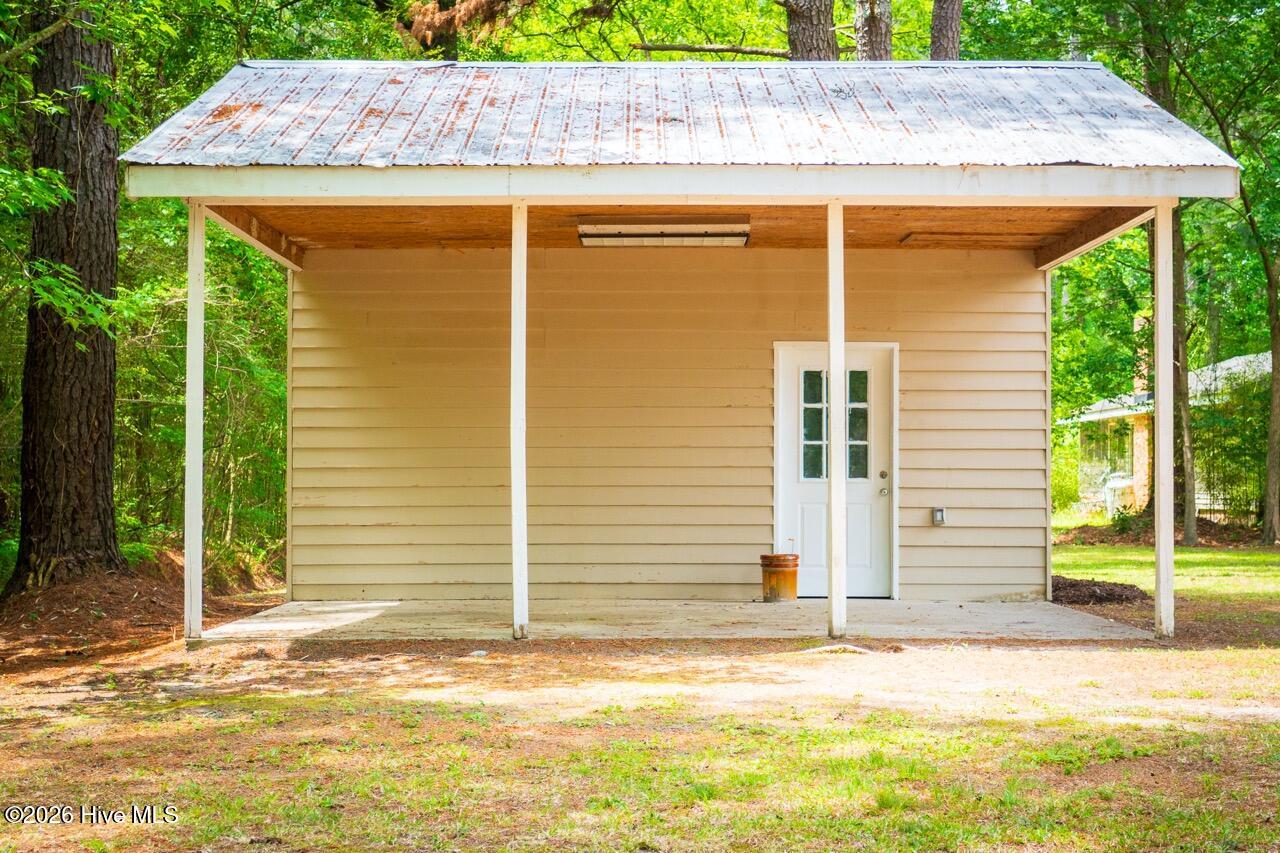 main property photo 40