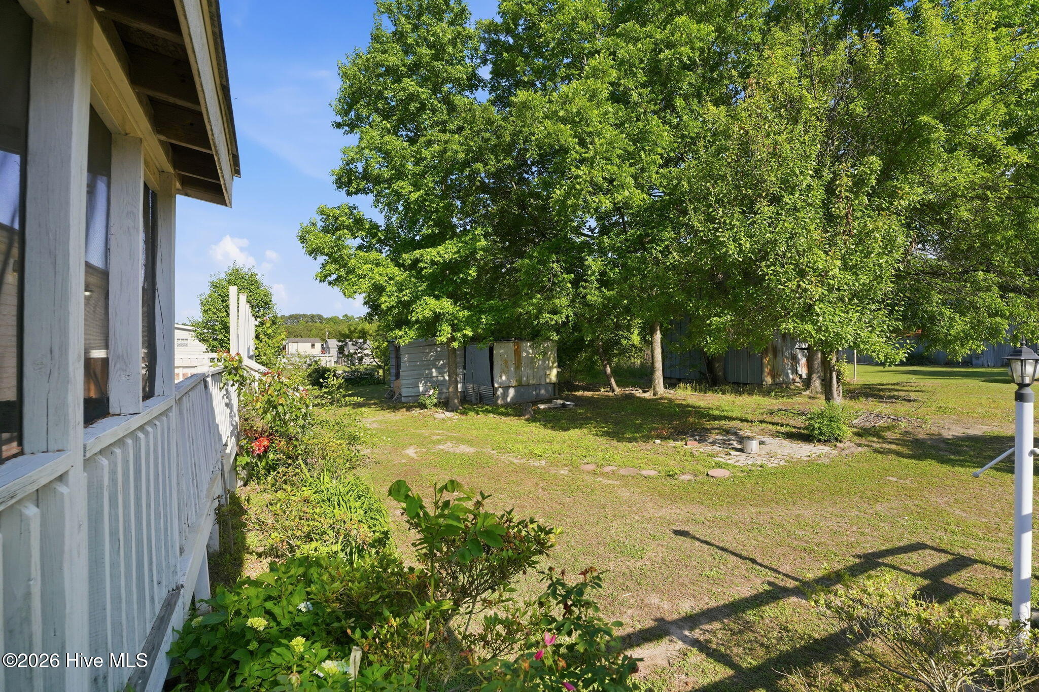 main property photo 34