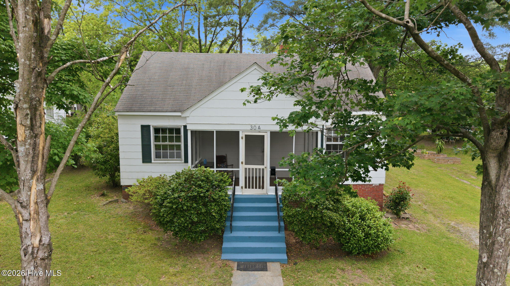 main property photo 45