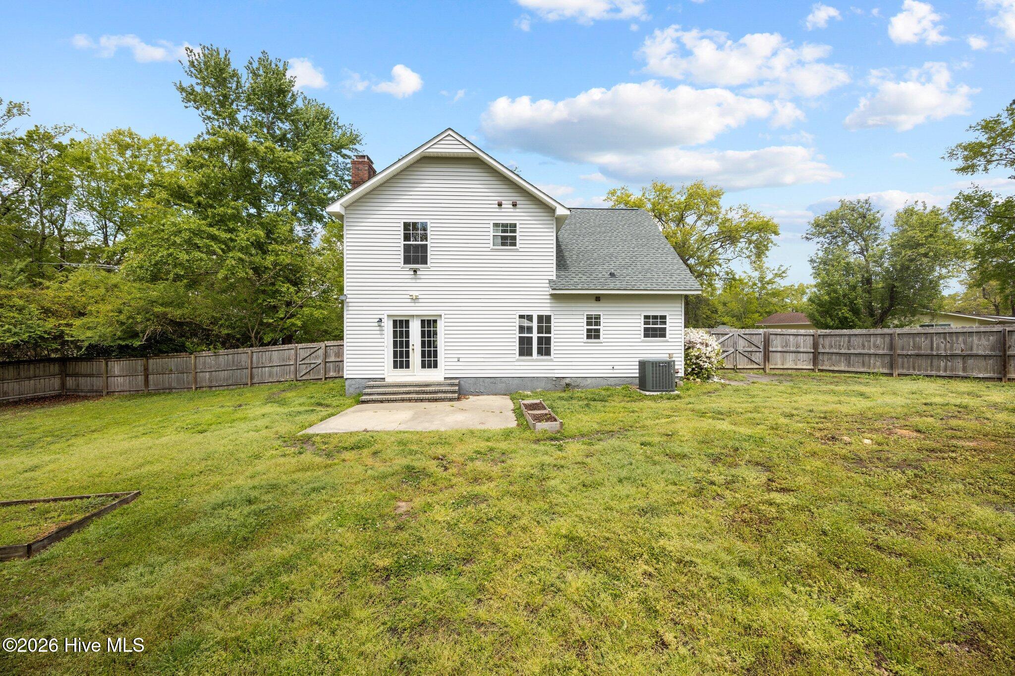 main property photo 30