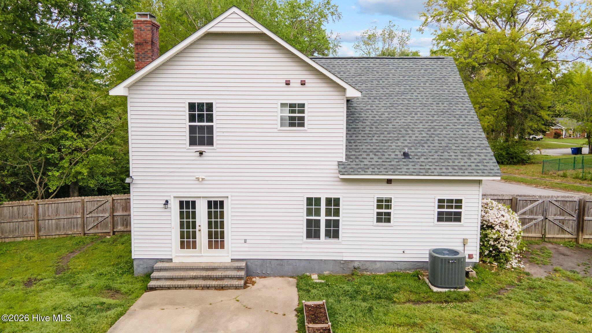 main property photo 41