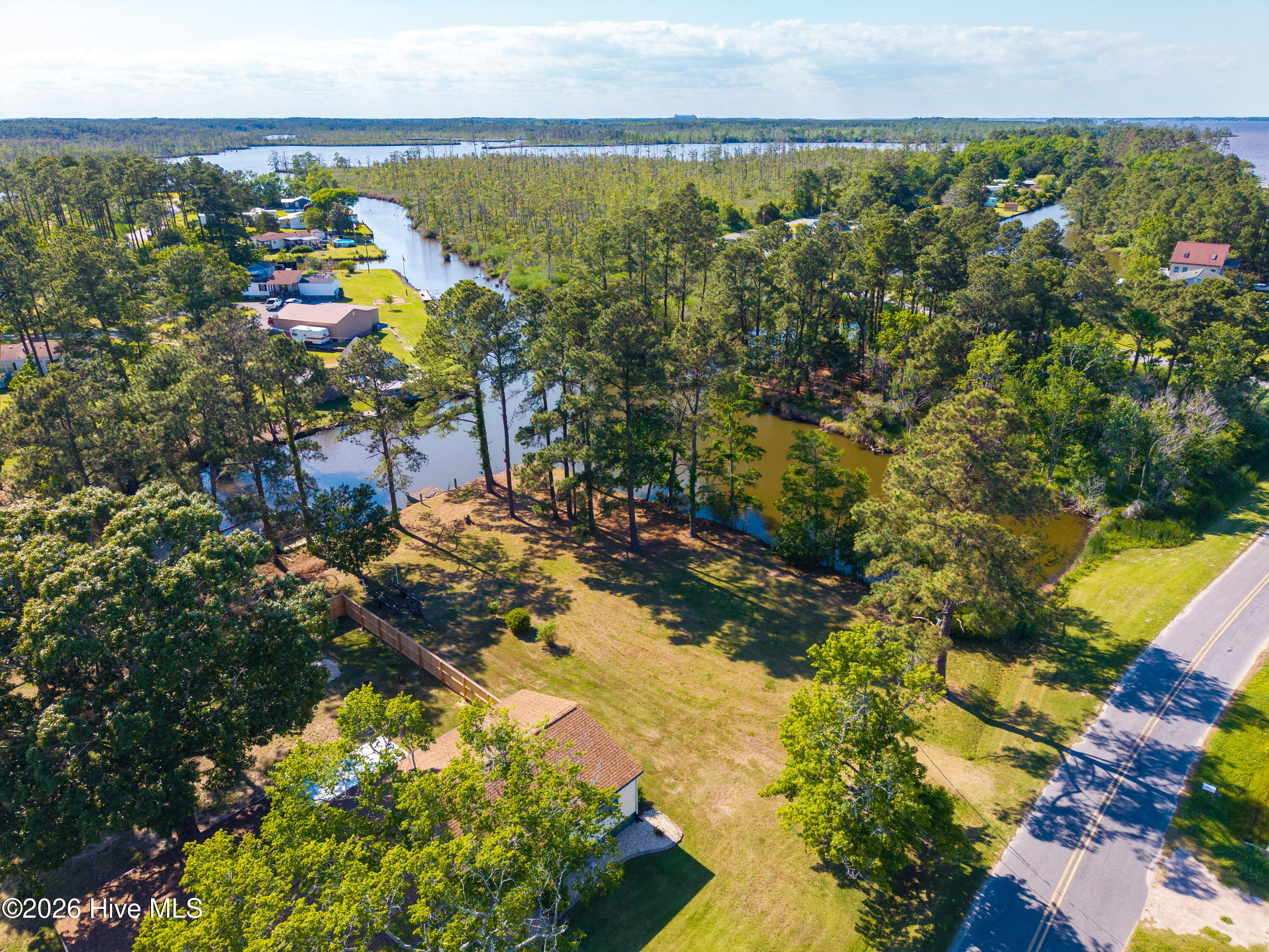 main property photo 26